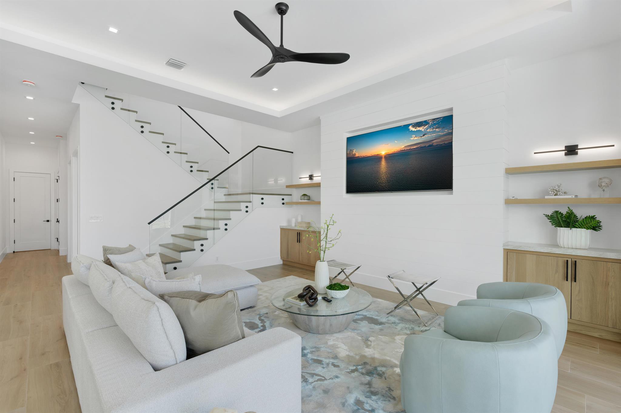 PIRATES COVE - Residential