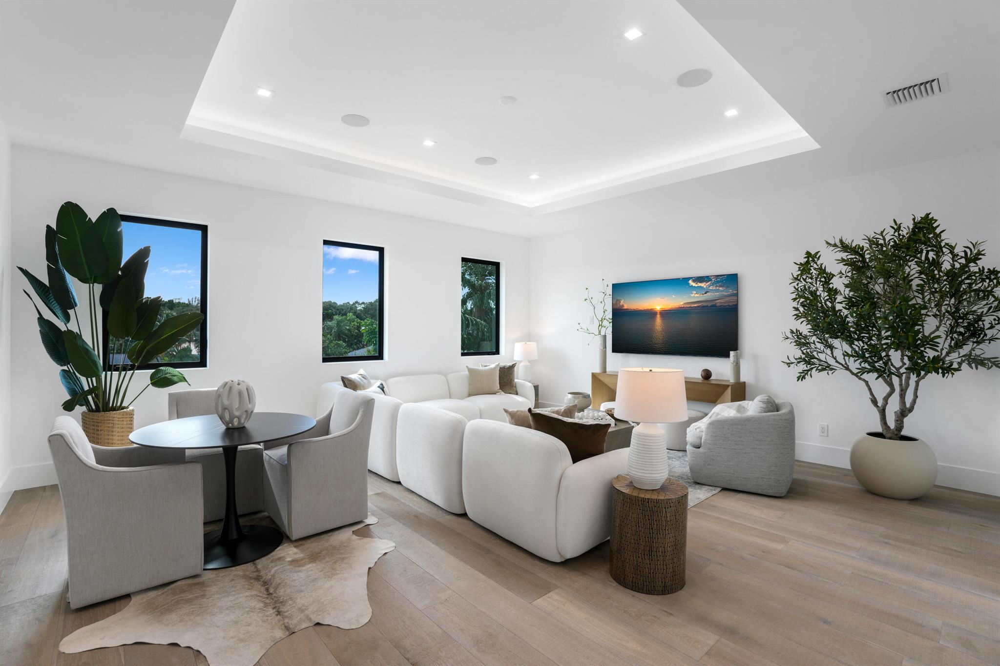 PIRATES COVE - Residential