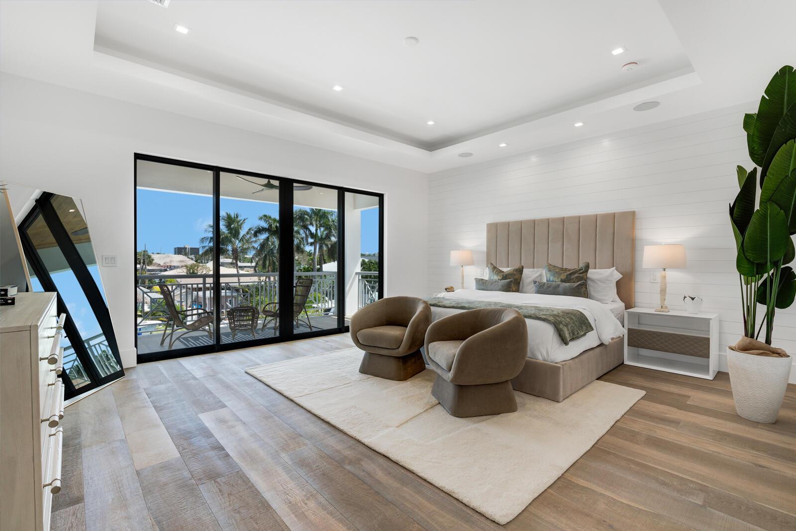 PIRATES COVE - Residential