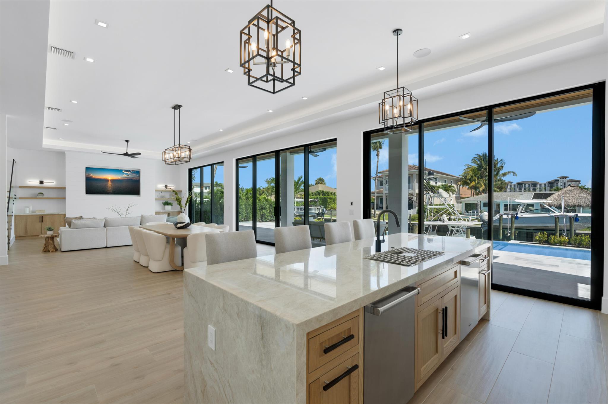 PIRATES COVE - Residential