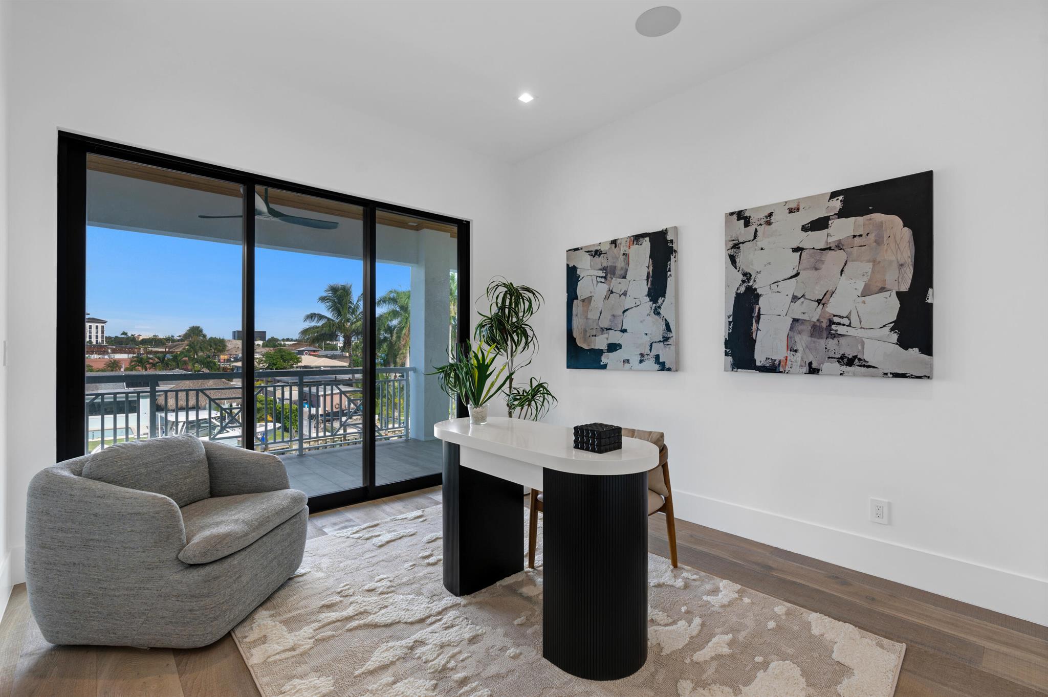 PIRATES COVE - Residential