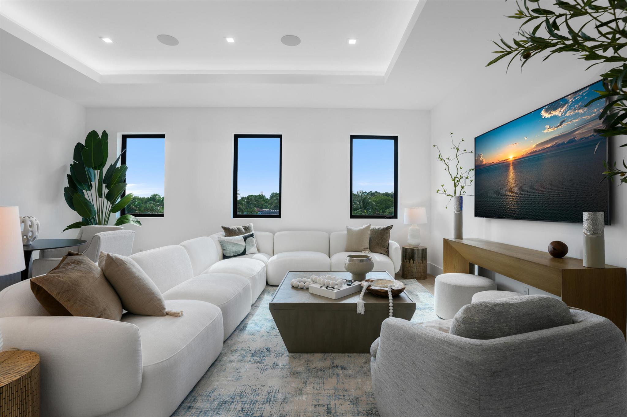 PIRATES COVE - Residential