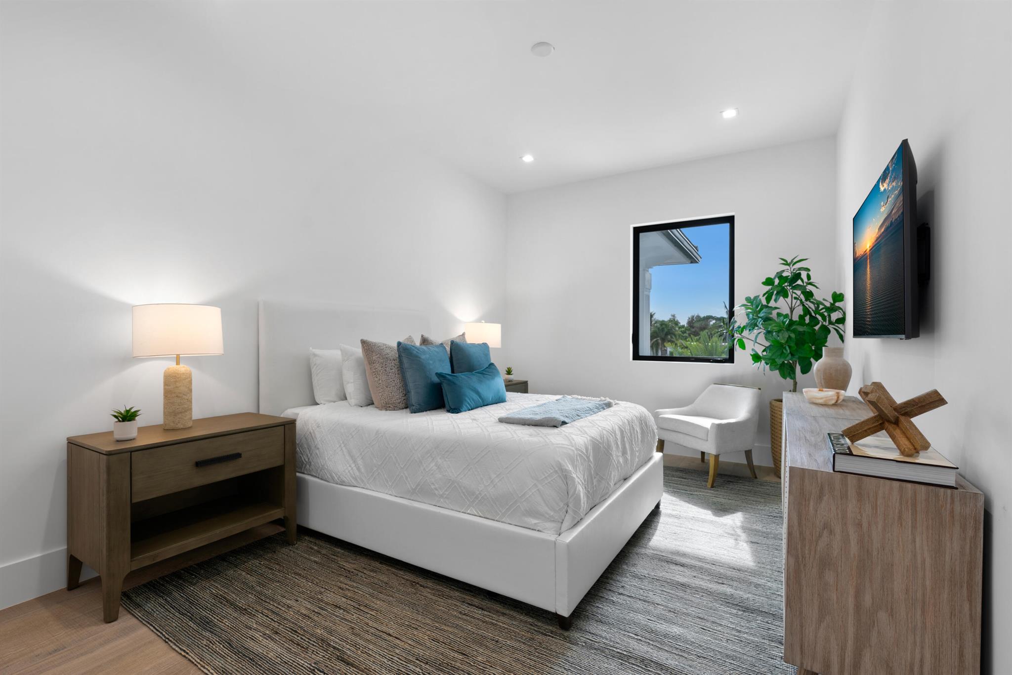 PIRATES COVE - Residential