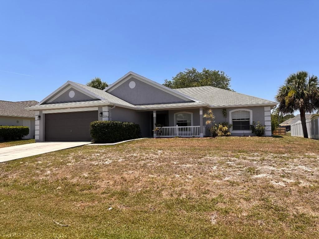 Photo of 324 Seaside Terrace, Sebastian, FL 32958 (MLS # R10991846)