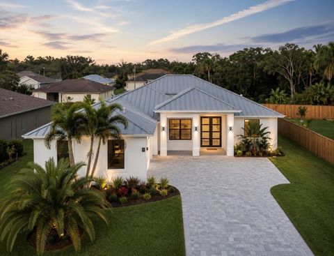 Property photo of 5945 Nw Foust Circle, Port St Lucie, FL 34986