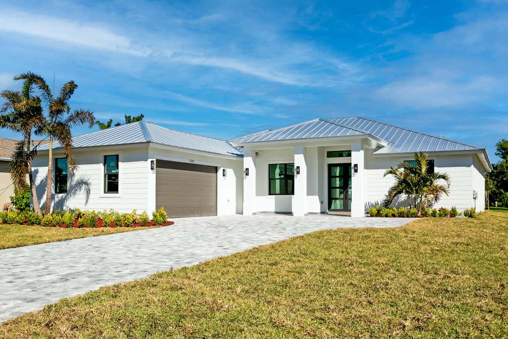 Photo of 5945 NW Foust Circle, Port Saint Lucie, FL 34986 (MLS # B26037990)