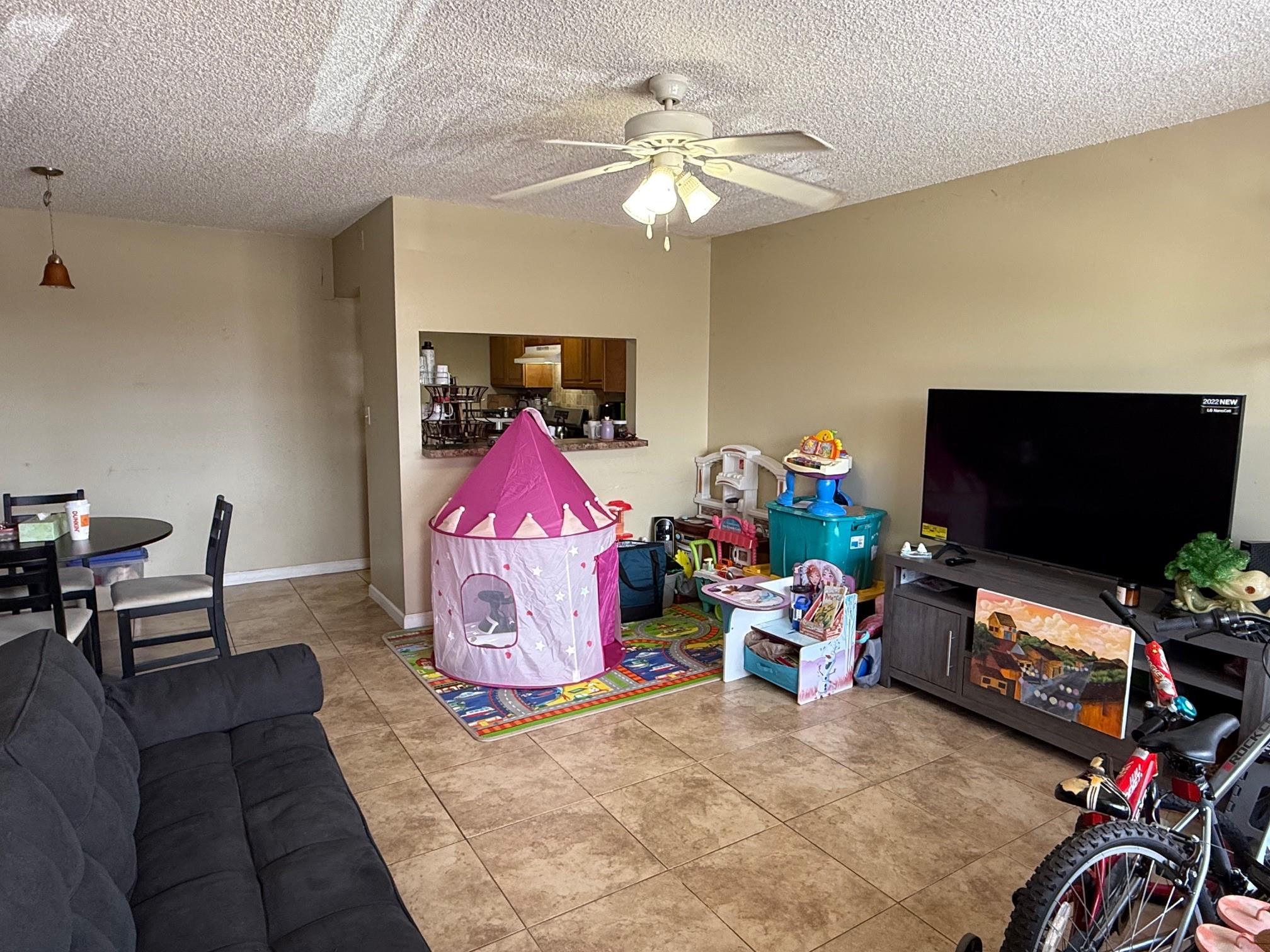 10056 Winding Lake Rd 204