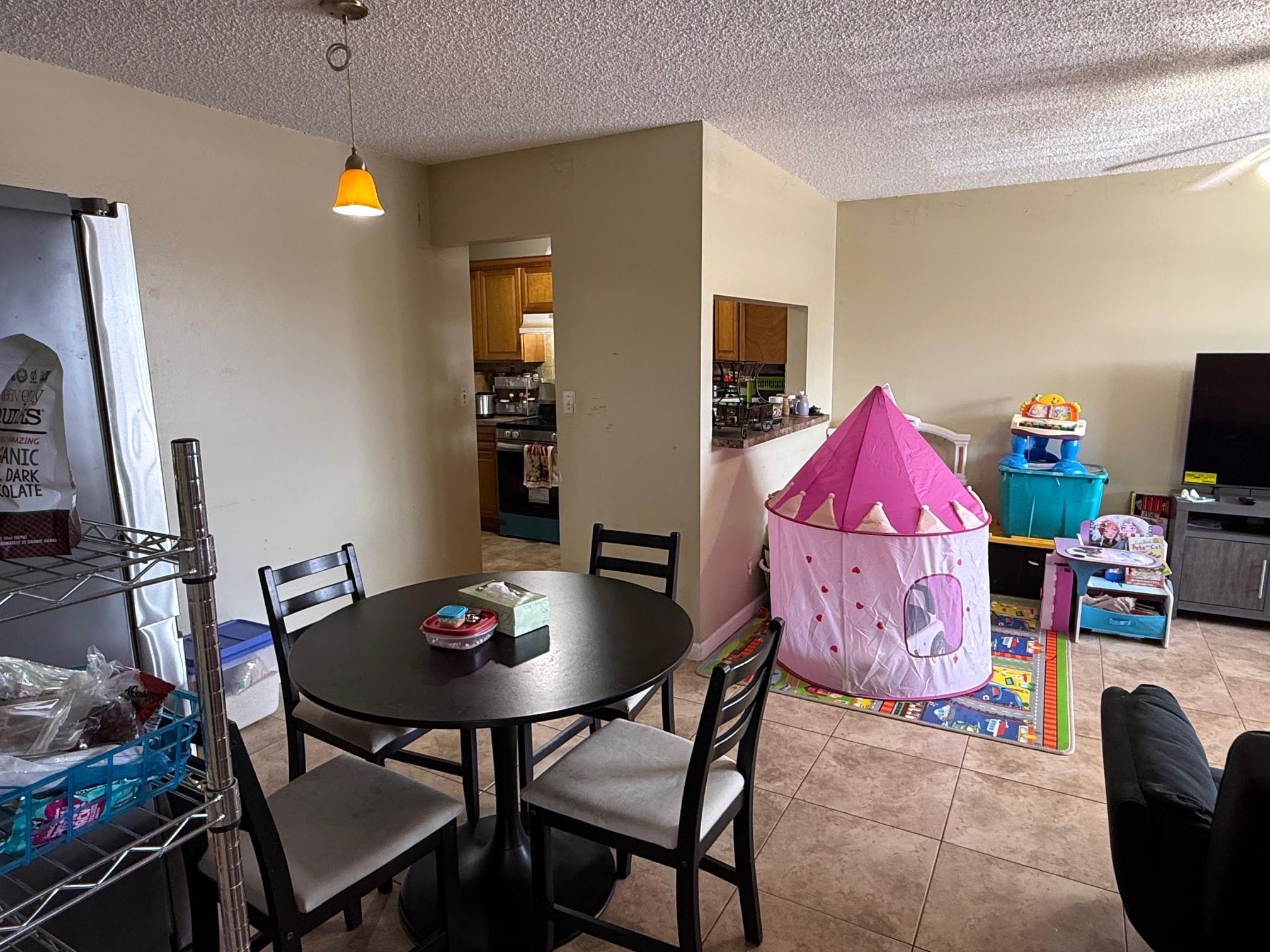 10056 Winding Lake Rd 204