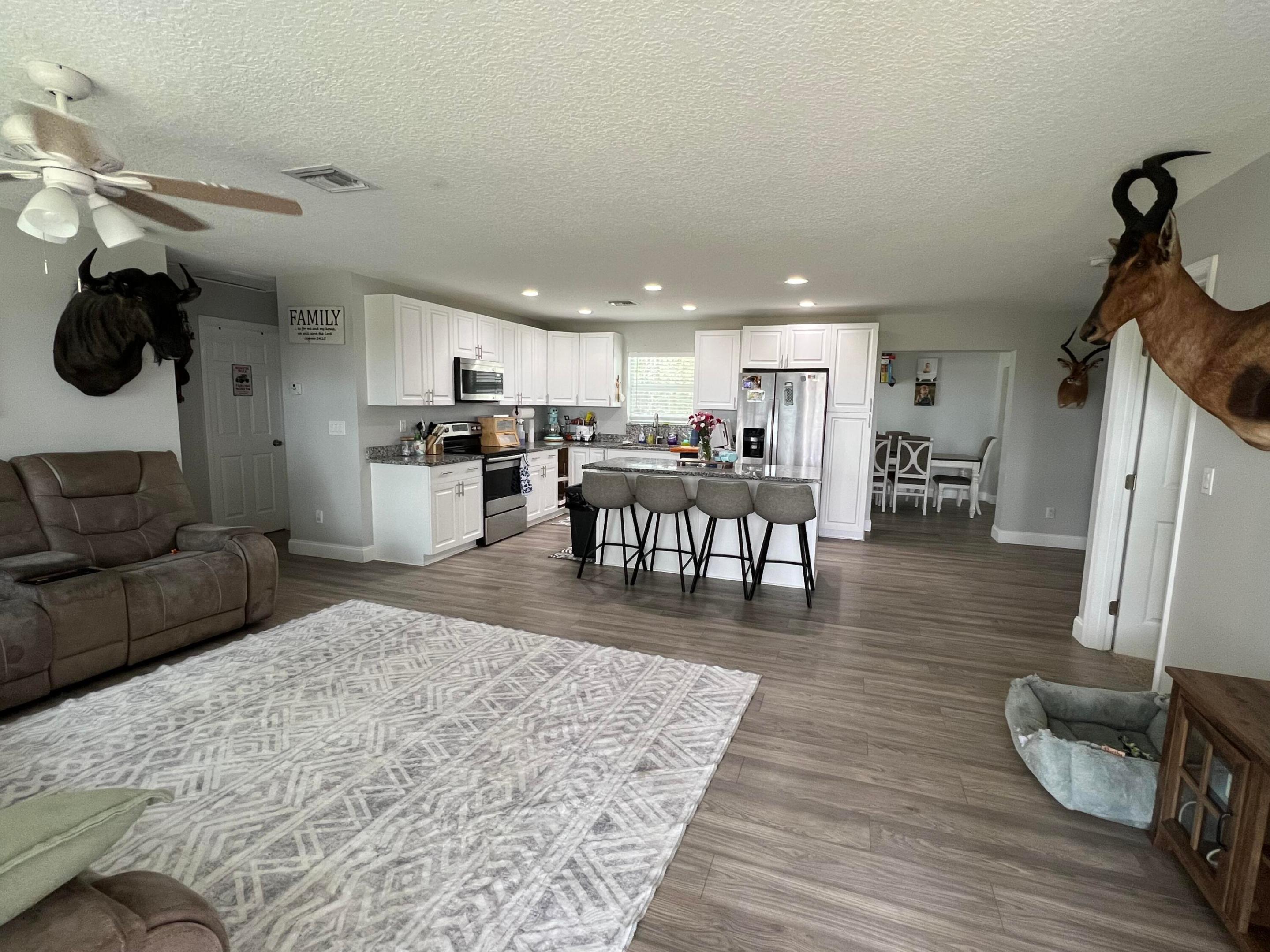 Robert E Edwards - Residential