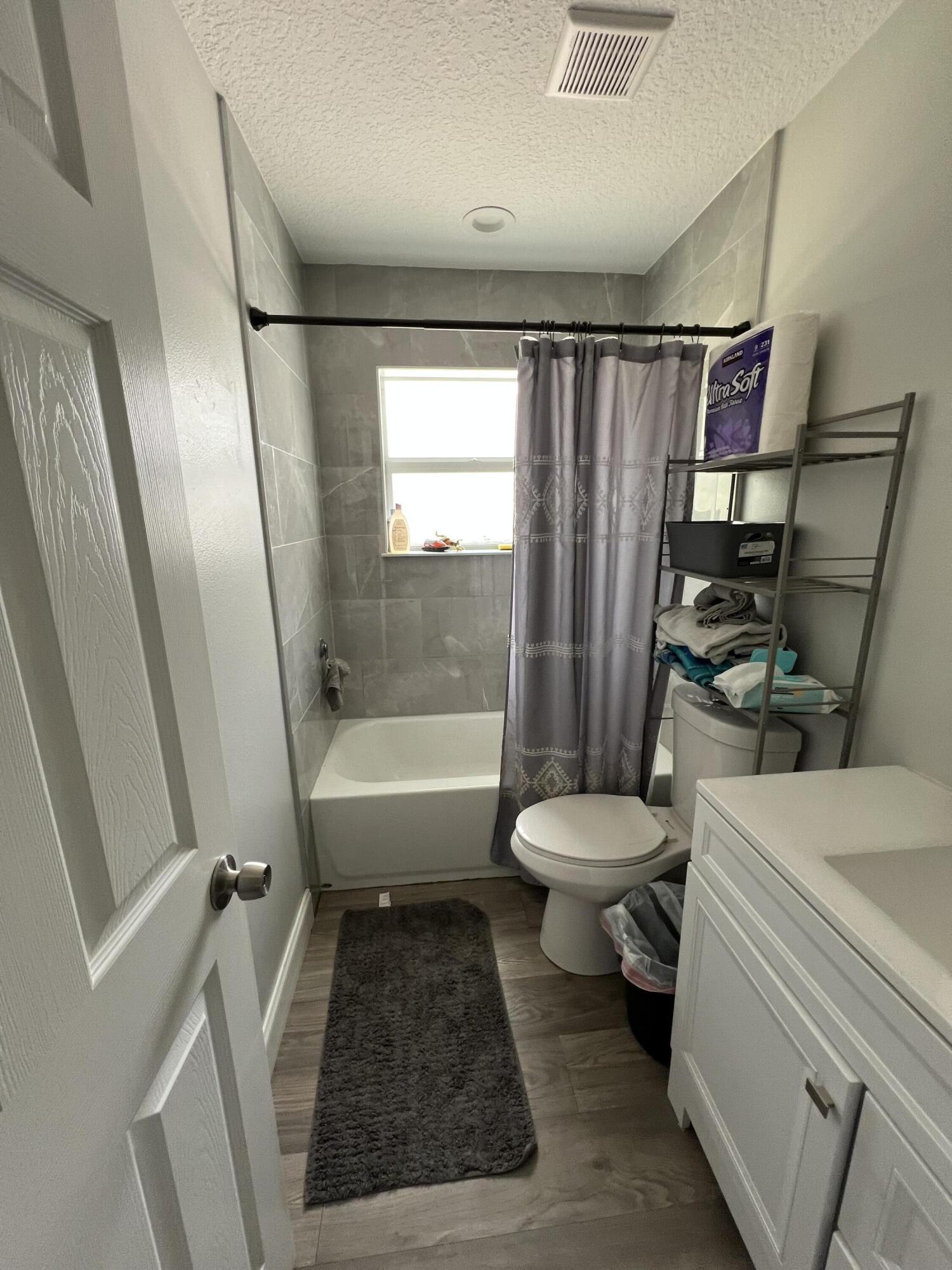 Robert E Edwards - Residential