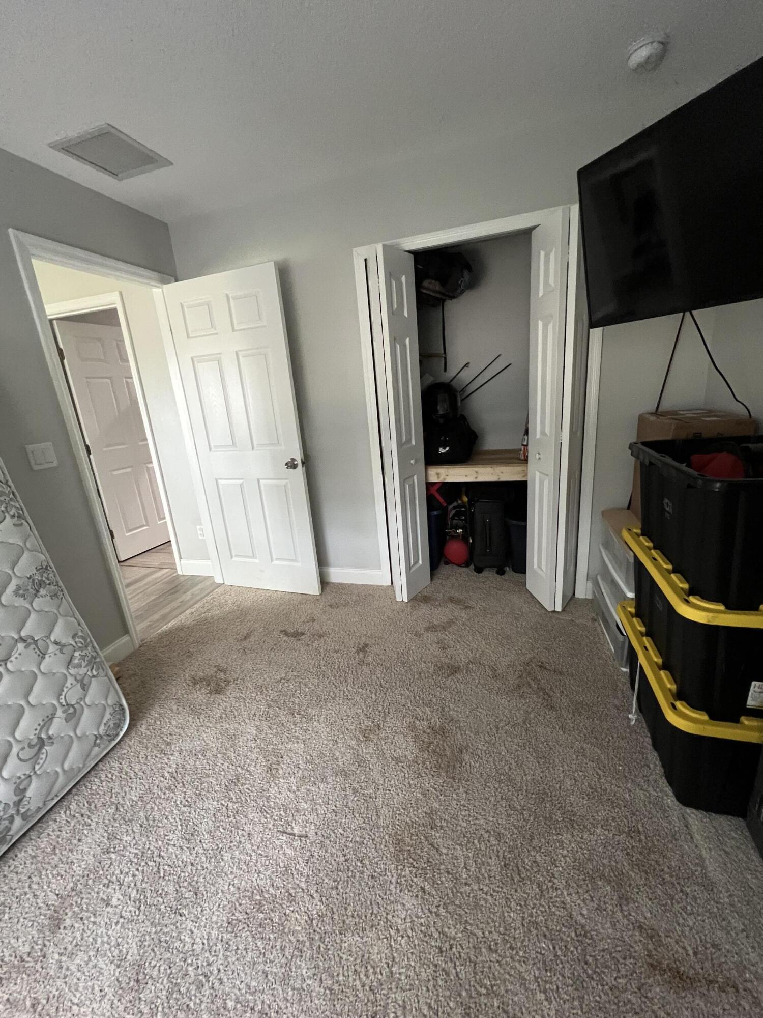 Robert E Edwards - Residential