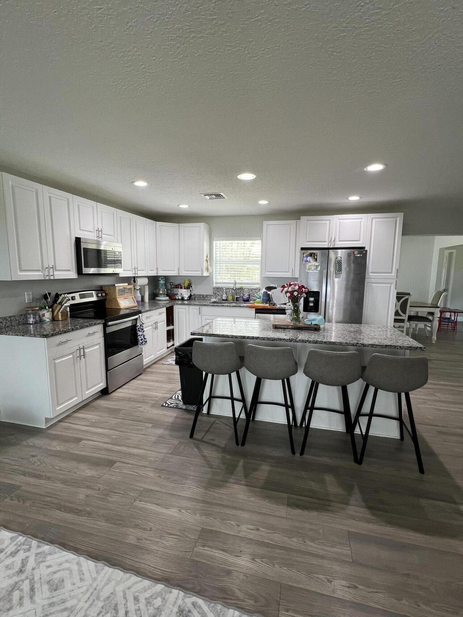 Robert E Edwards - Residential