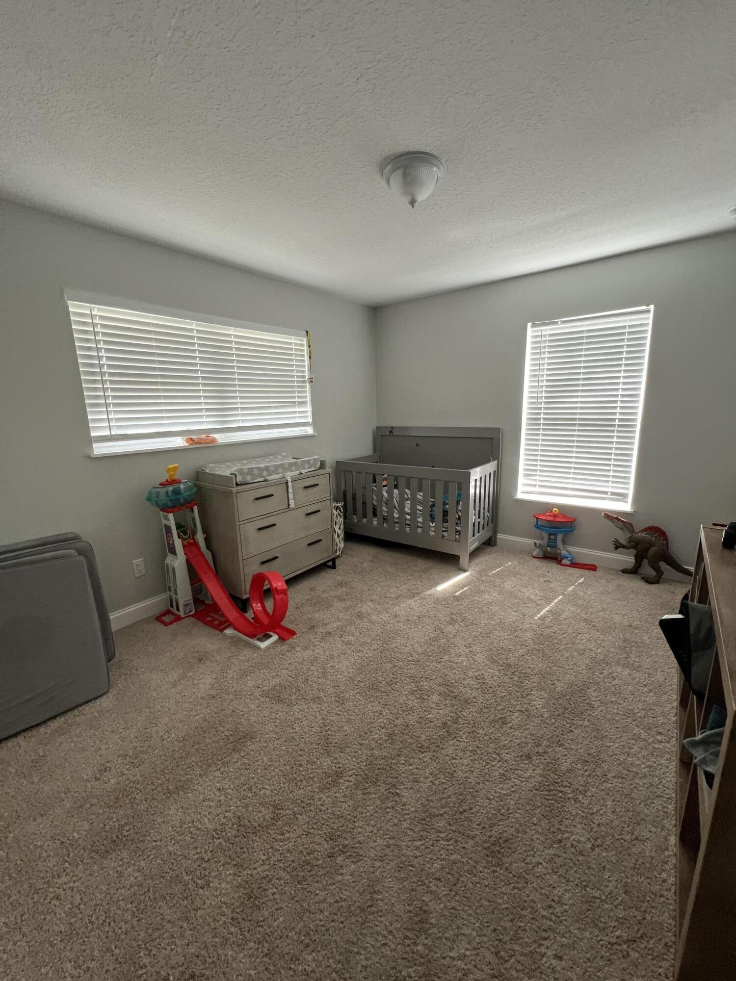 Robert E Edwards - Residential