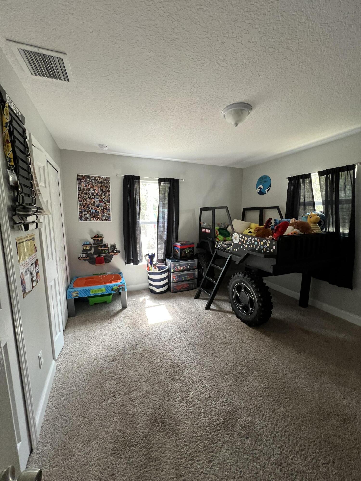 Robert E Edwards - Residential