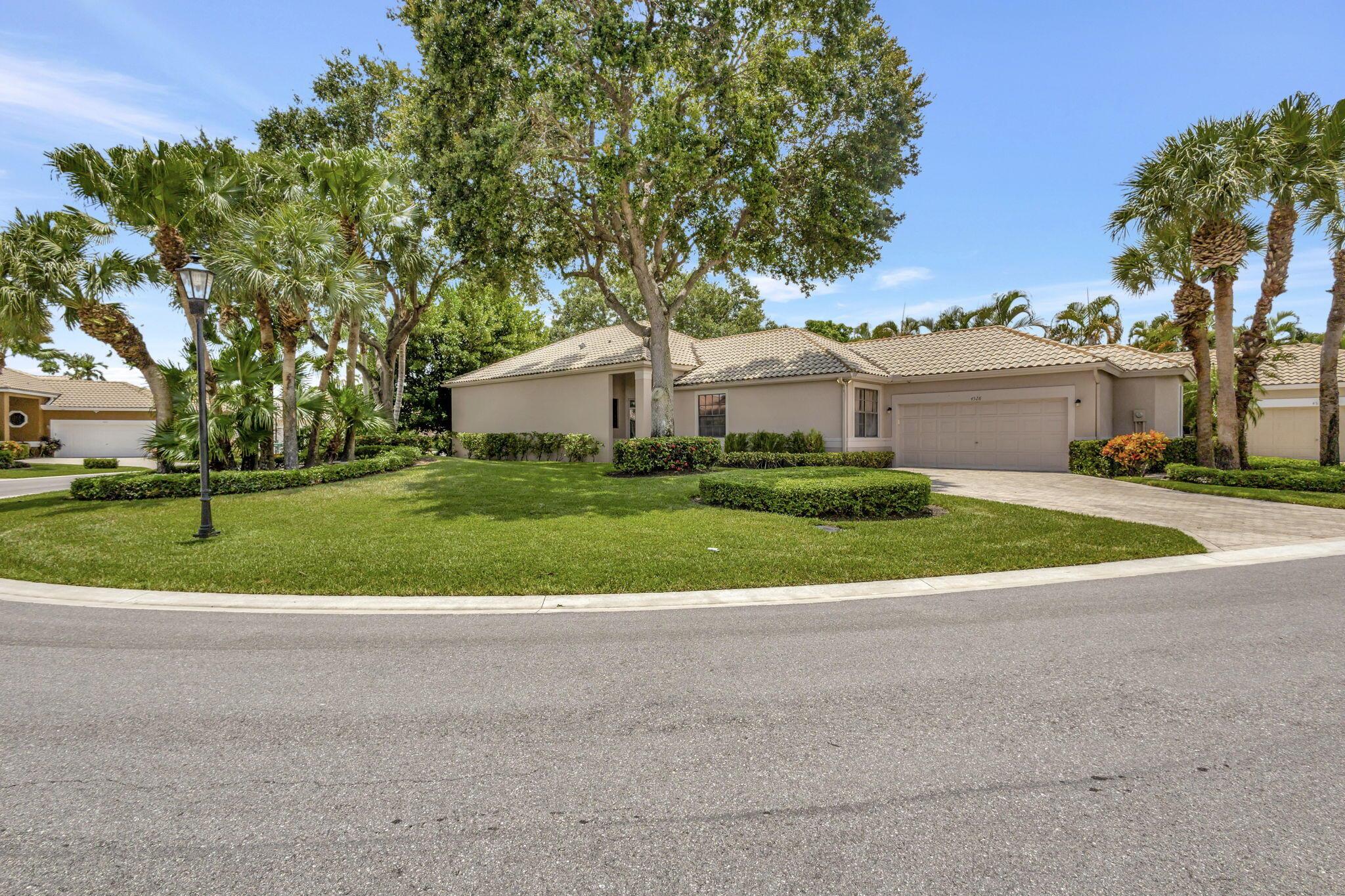 4528 Barclay Fair Way