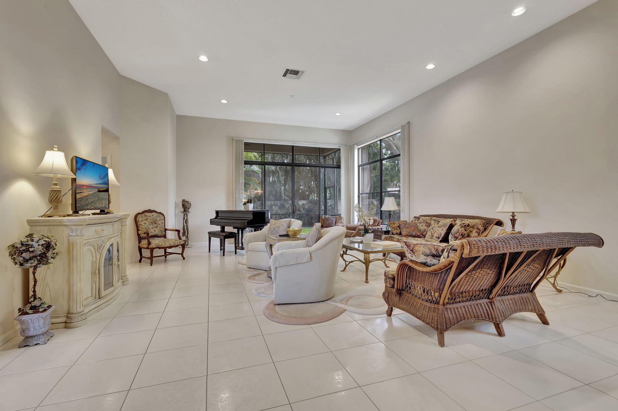 Wycliffe - Barclay - Residential Lease