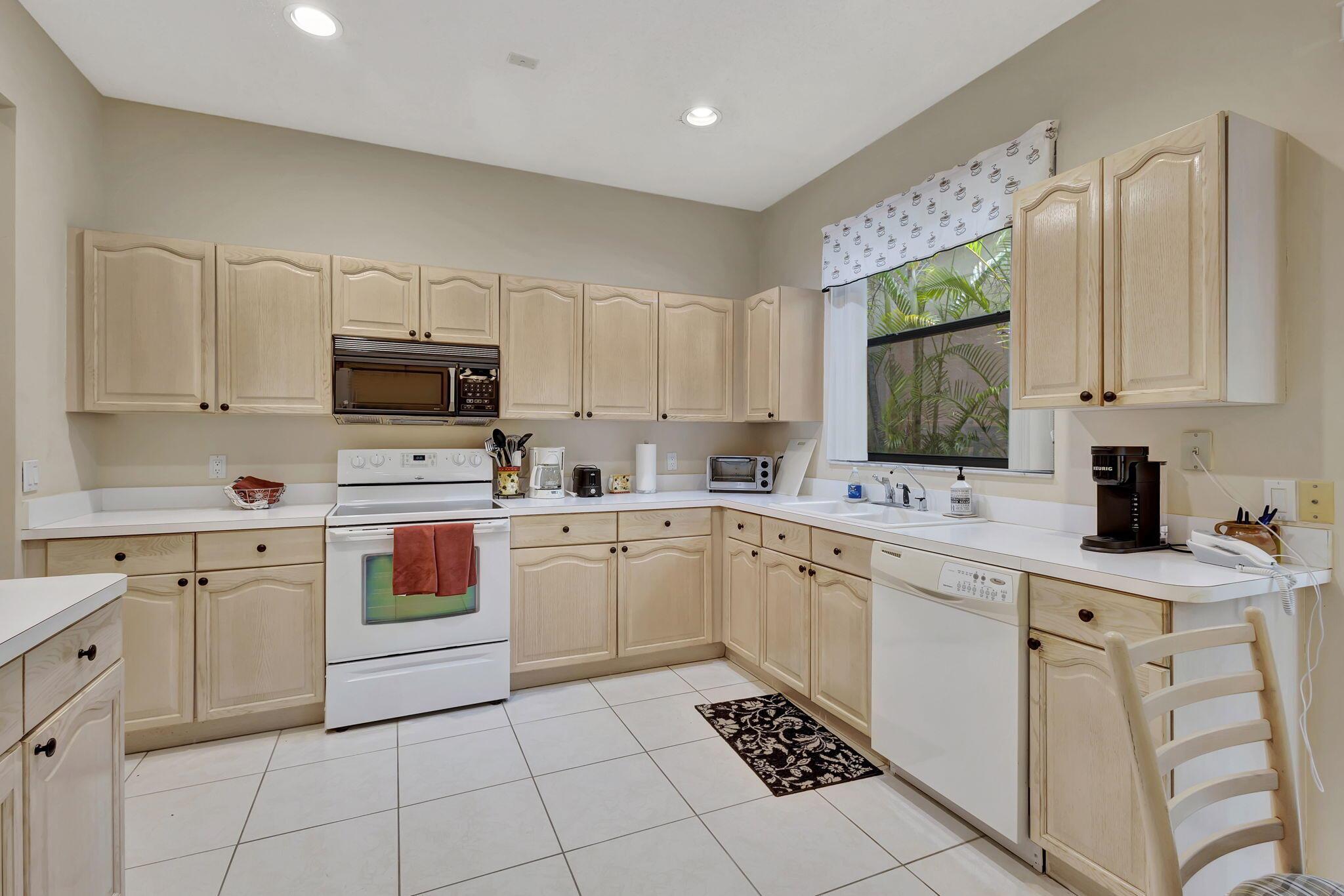 Wycliffe - Barclay - Residential Lease