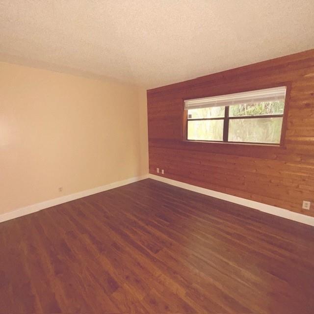 SOUTH RIVER MANOR CONDO A - Residential Lease