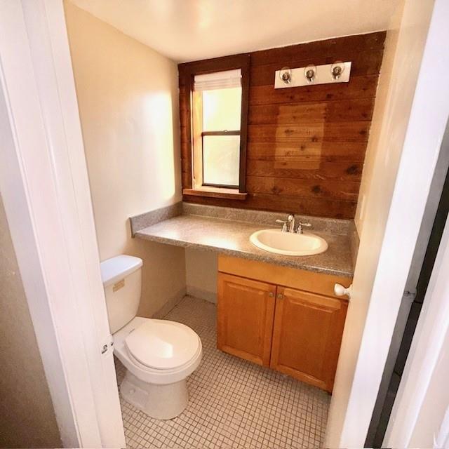 SOUTH RIVER MANOR CONDO A - Residential Lease