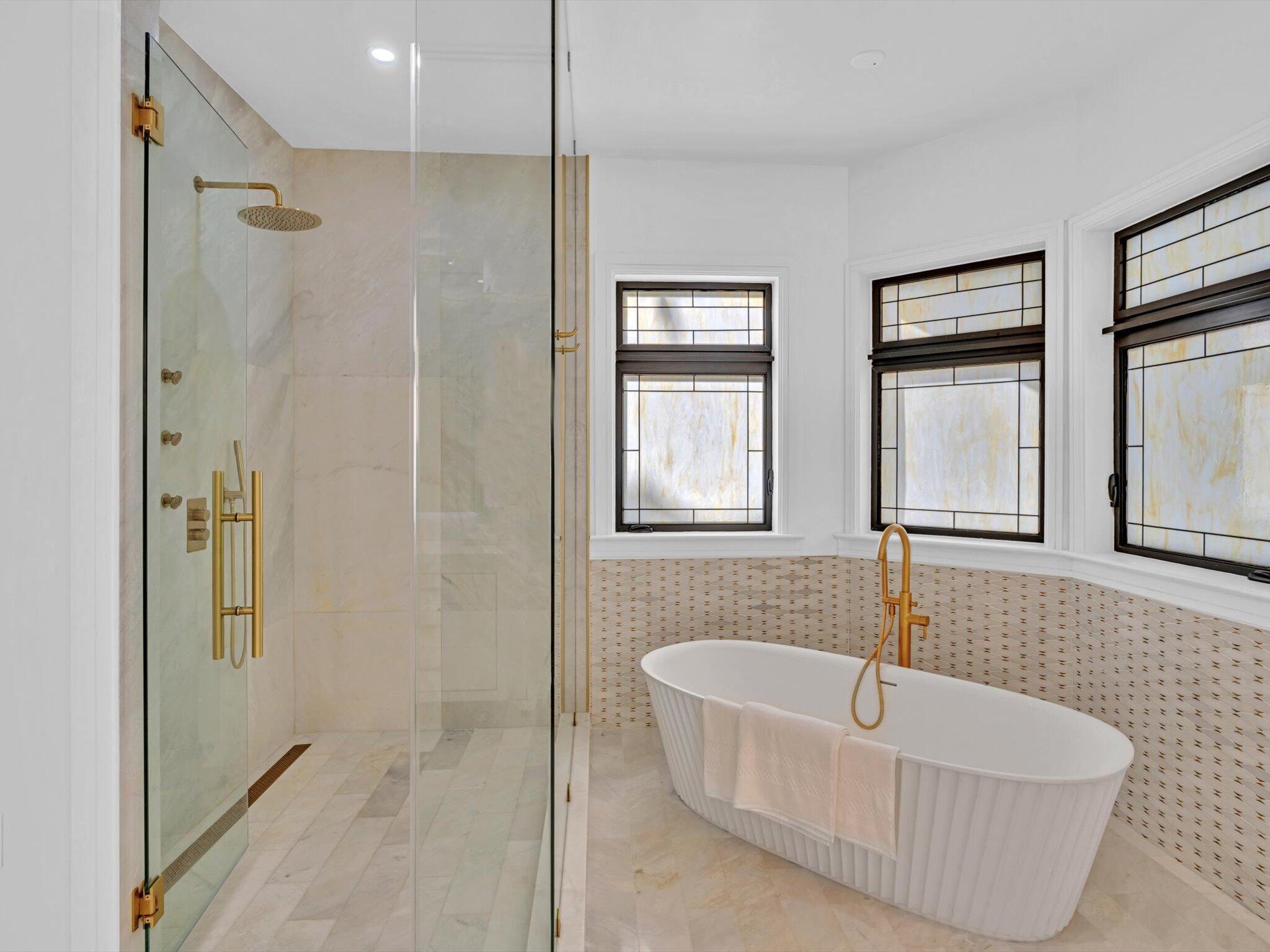 SNAPPER CREEK LAKES - Residential