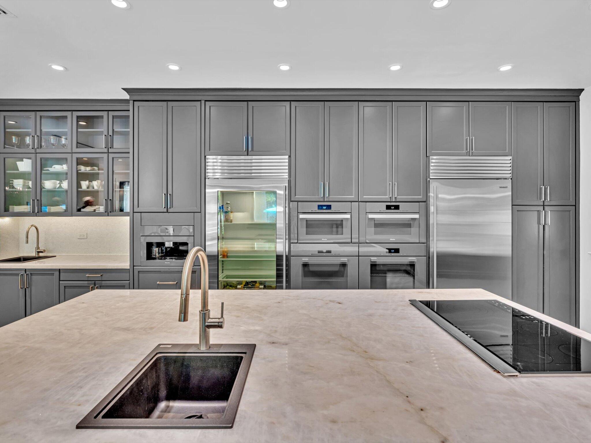 SNAPPER CREEK LAKES - Residential