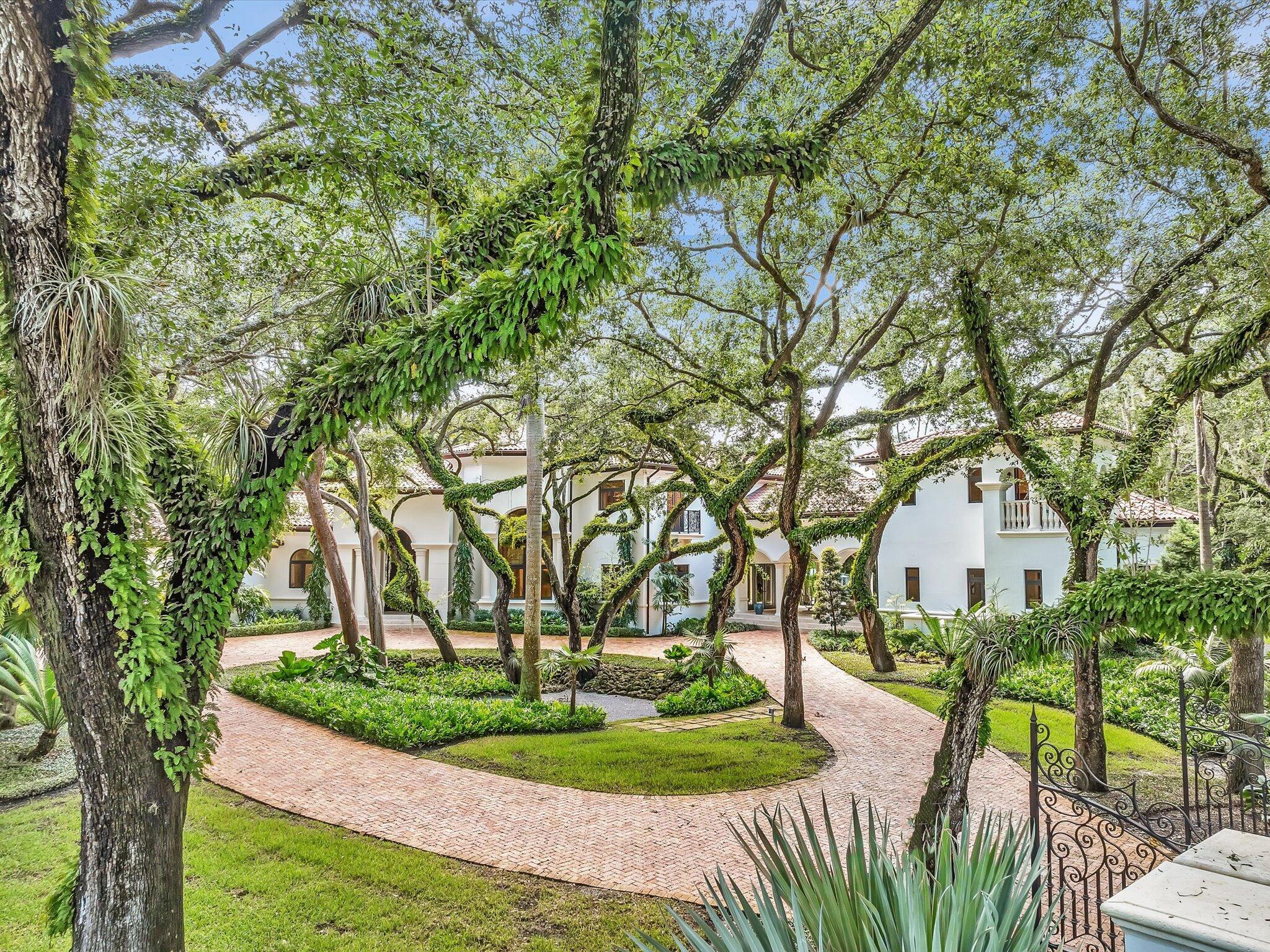 SNAPPER CREEK LAKES - Residential