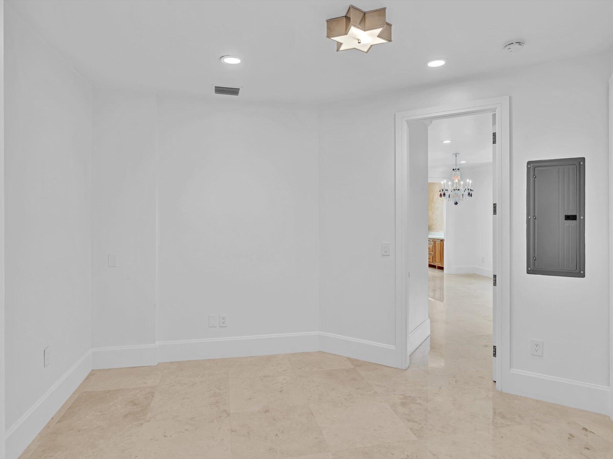 SNAPPER CREEK LAKES - Residential