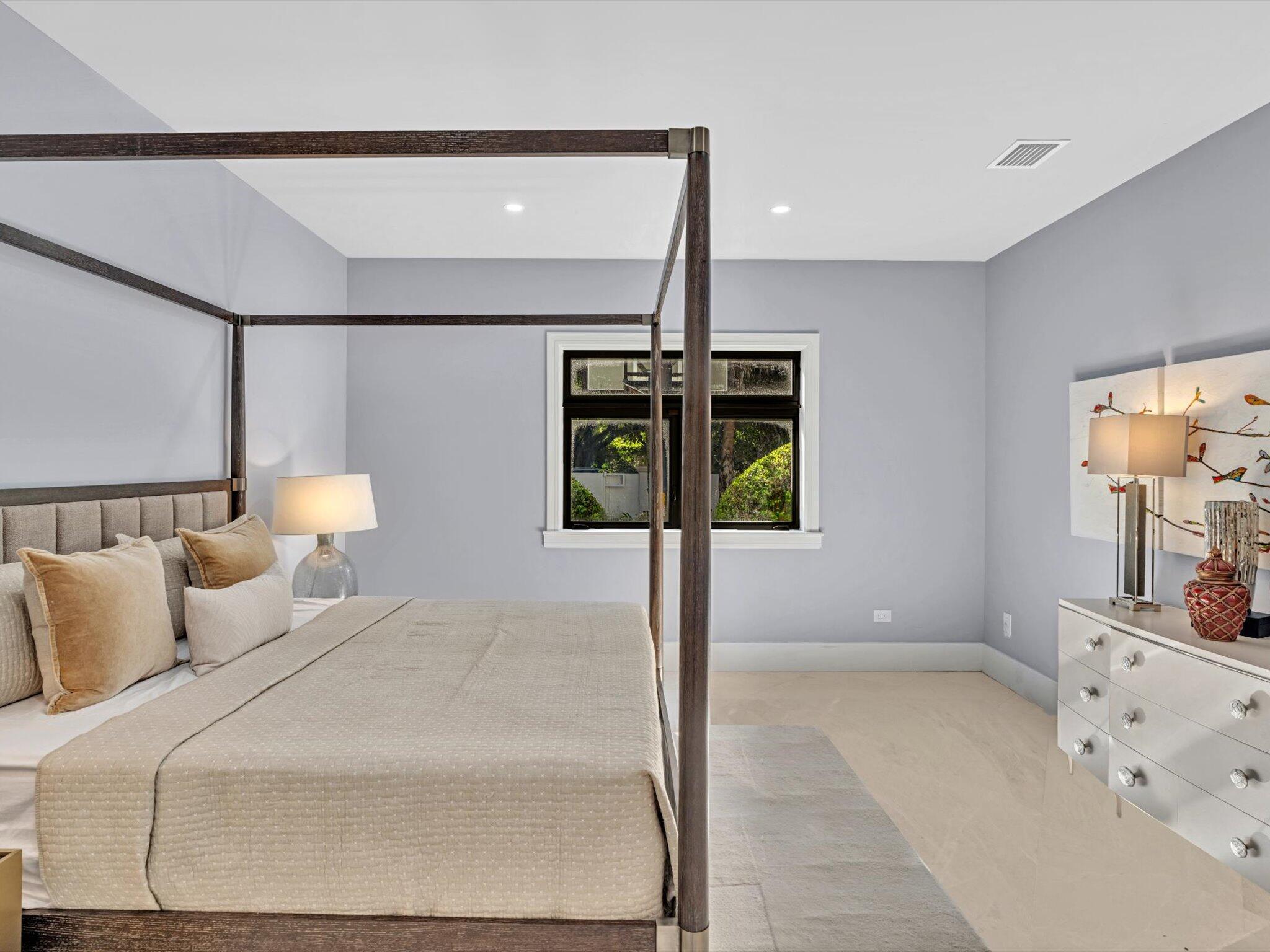 SNAPPER CREEK LAKES - Residential