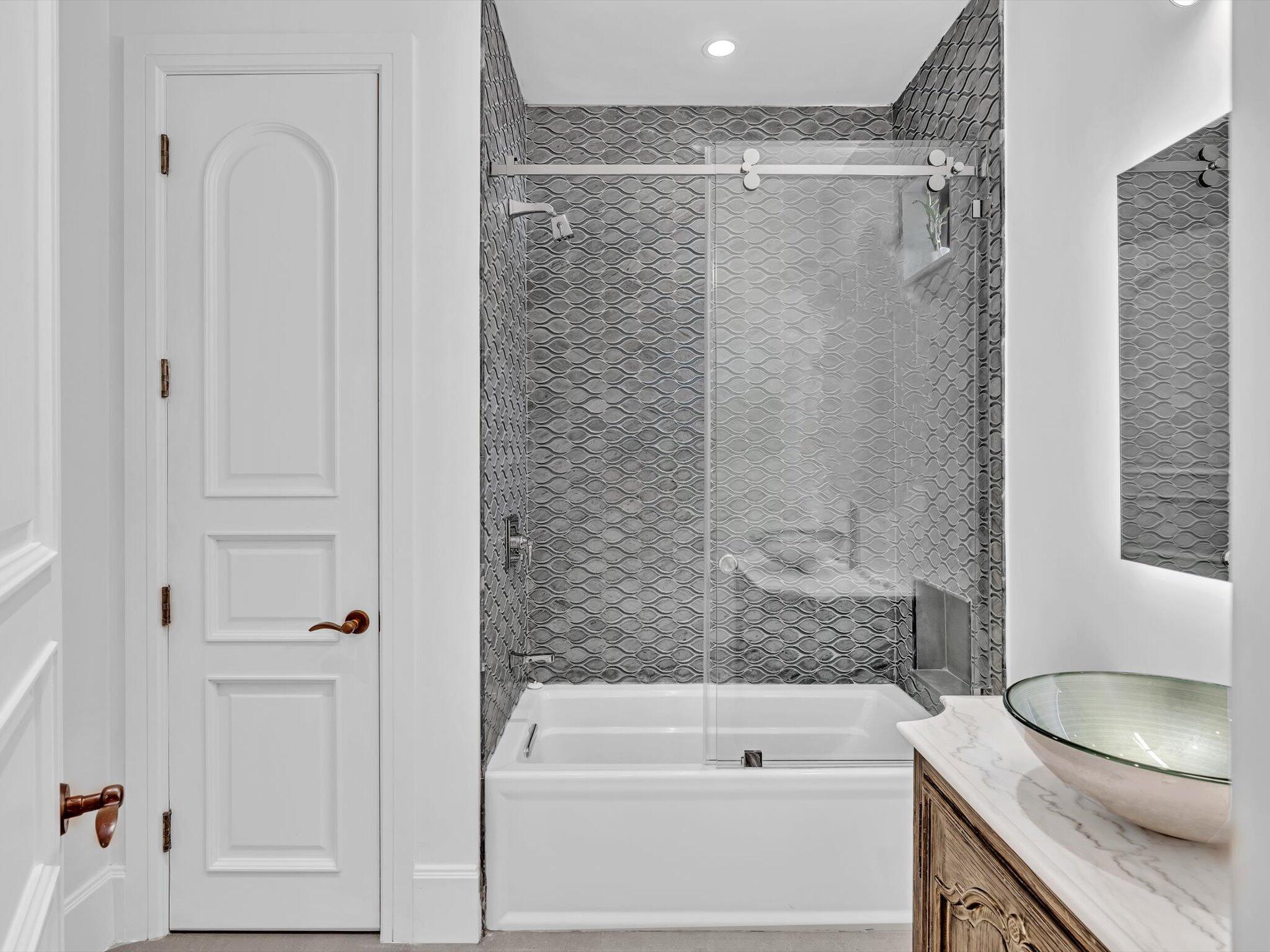 SNAPPER CREEK LAKES - Residential