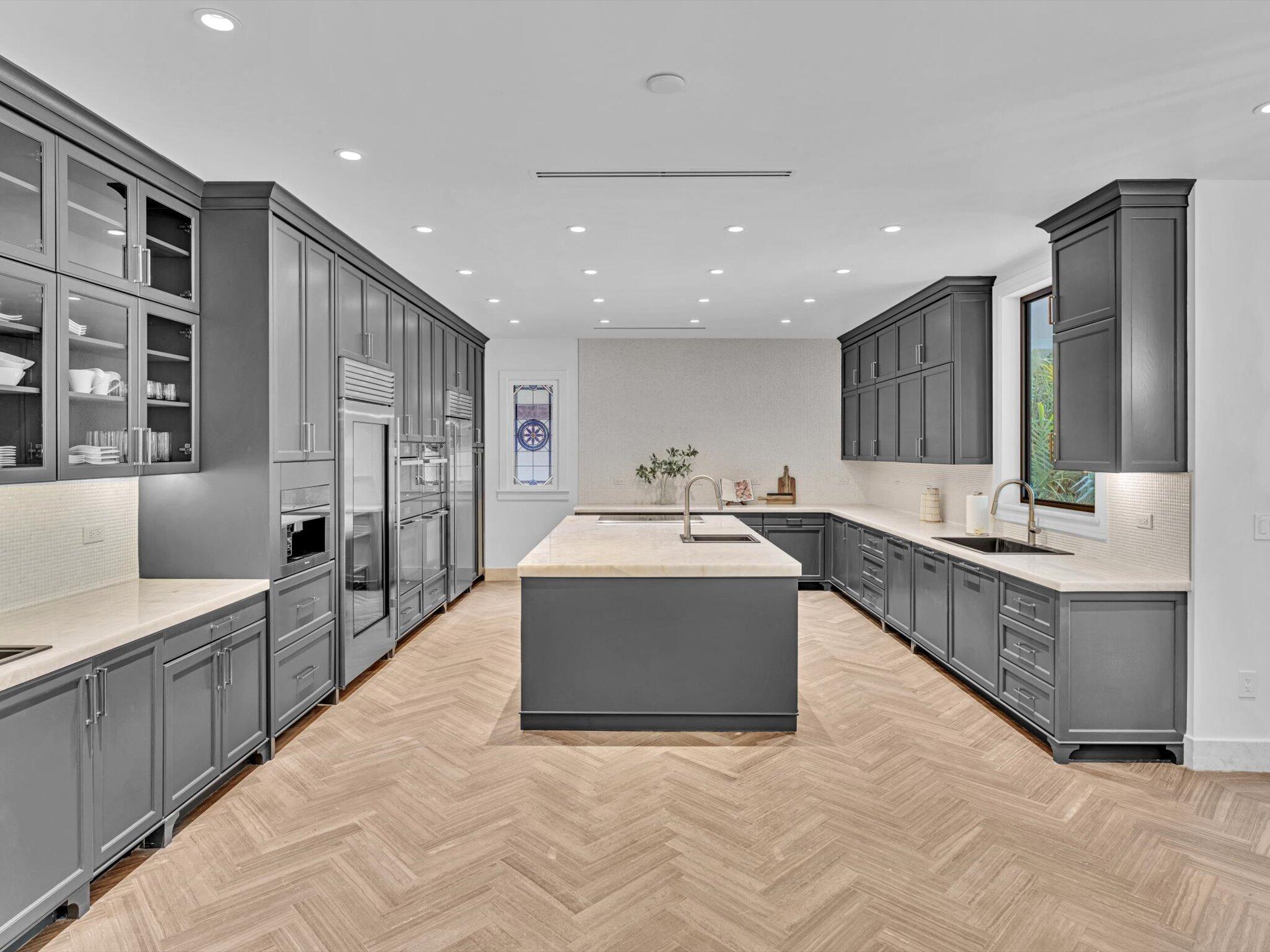 SNAPPER CREEK LAKES - Residential