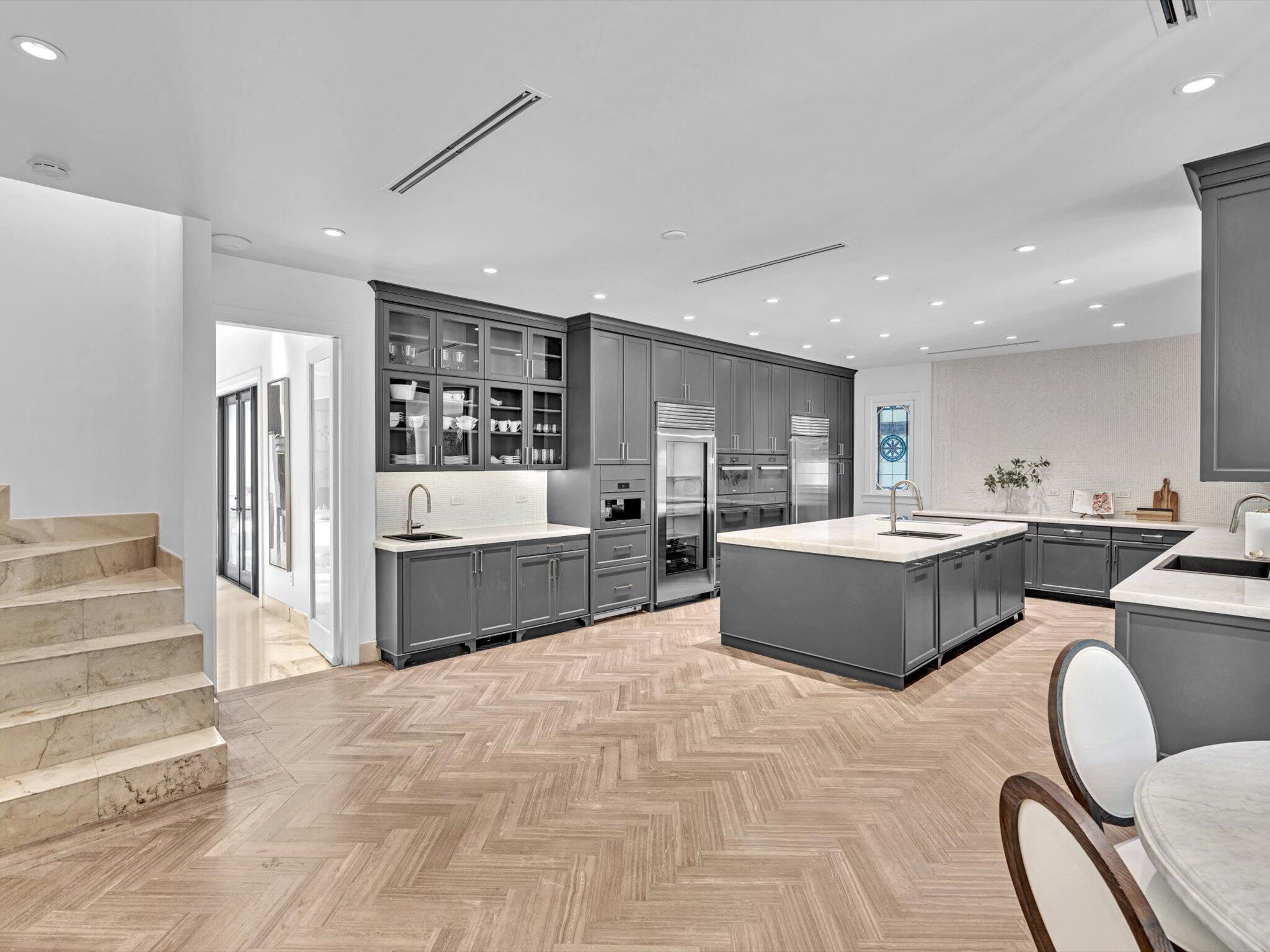 SNAPPER CREEK LAKES - Residential