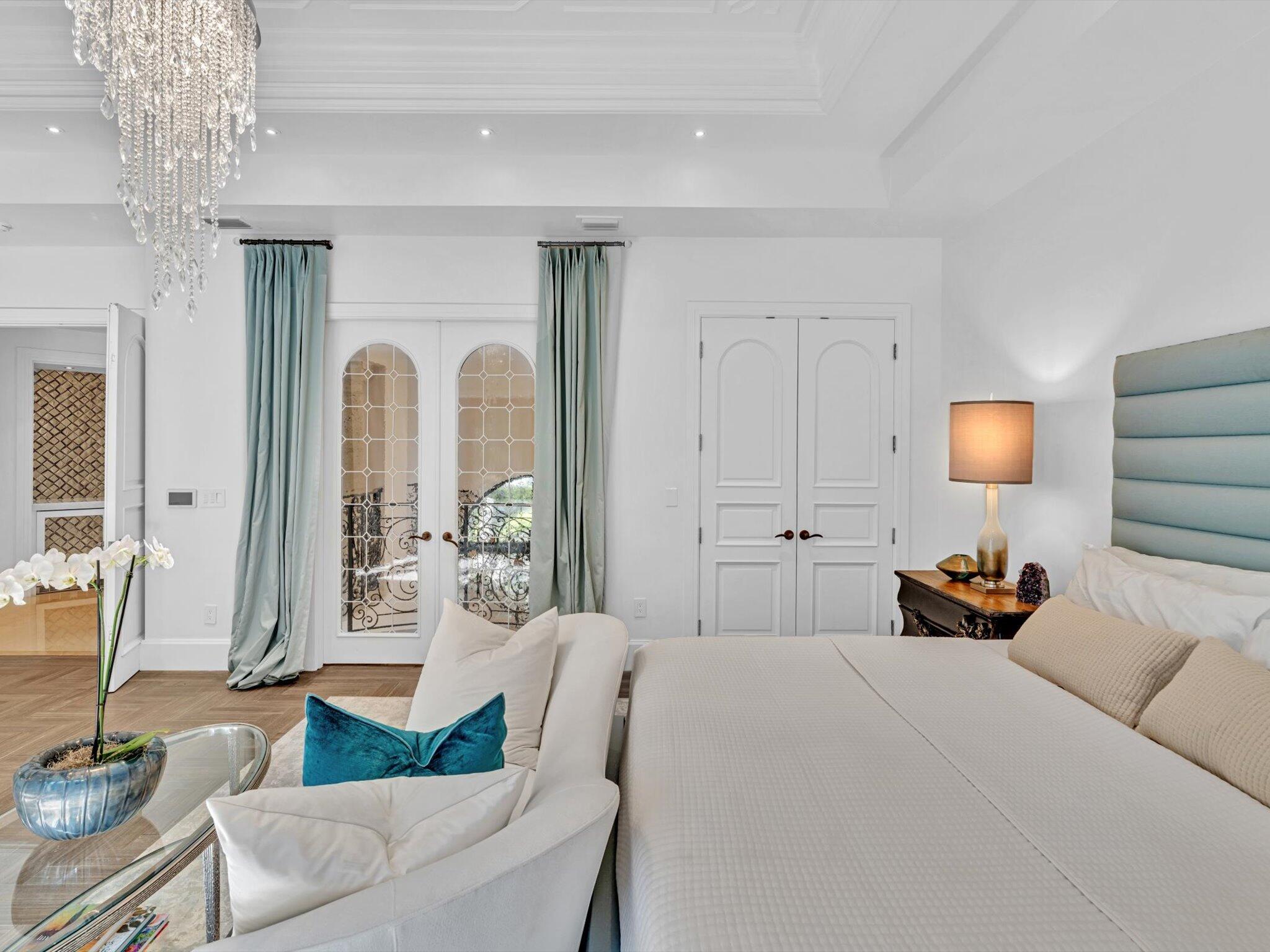 SNAPPER CREEK LAKES - Residential