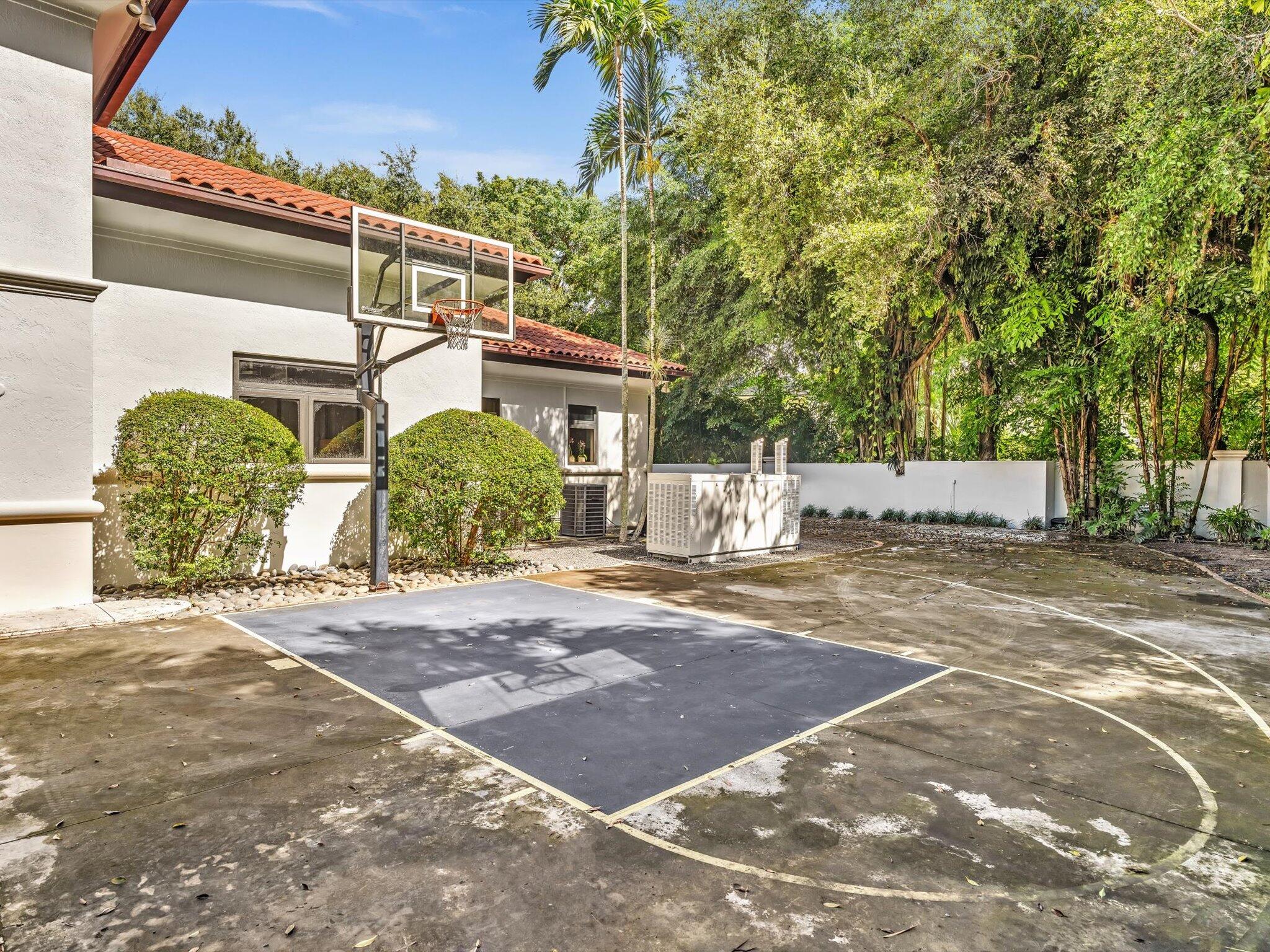 SNAPPER CREEK LAKES - Residential