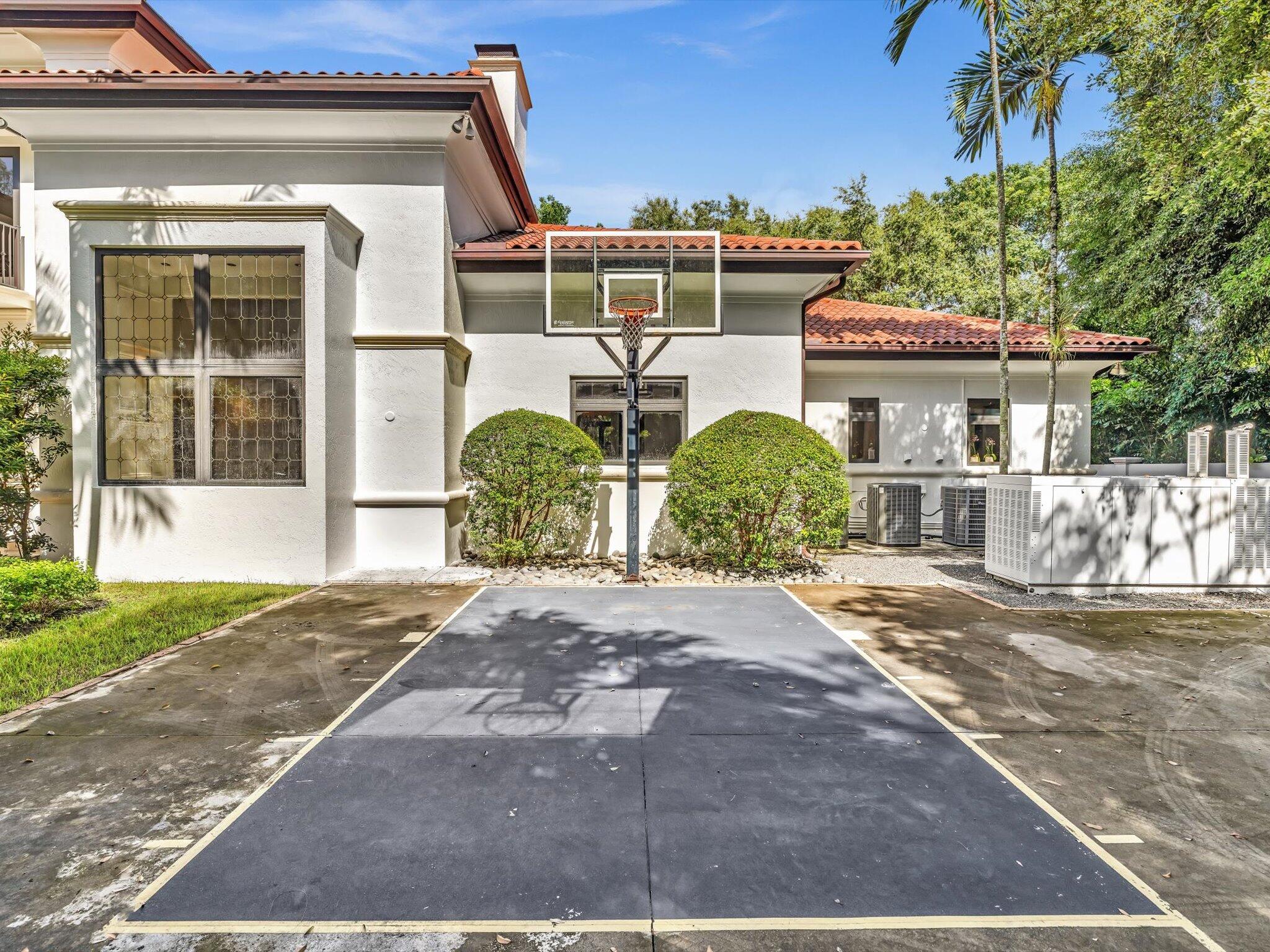 SNAPPER CREEK LAKES - Residential