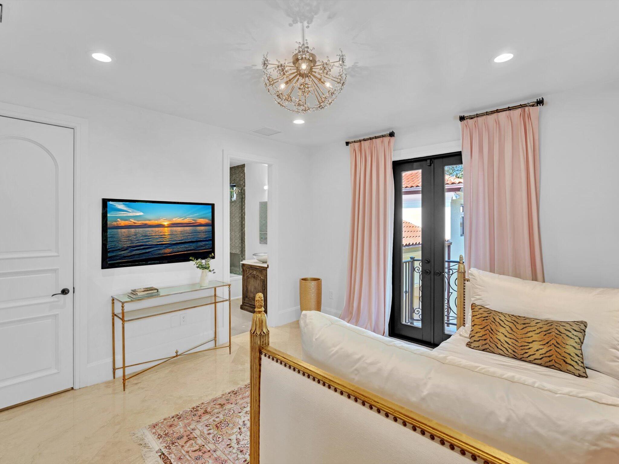 SNAPPER CREEK LAKES - Residential