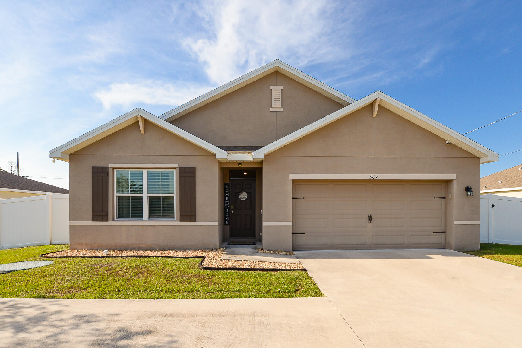 567 SW Paar Drive