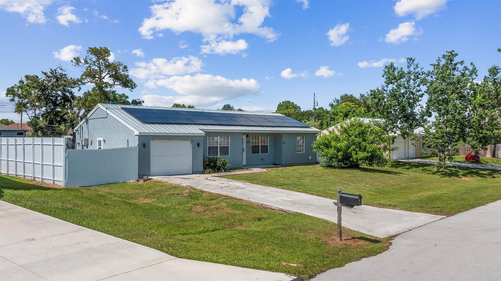 Photo of 2216 SE Newcastle Terrace, Port Saint Lucie, FL 34952 (MLS # R11123806)