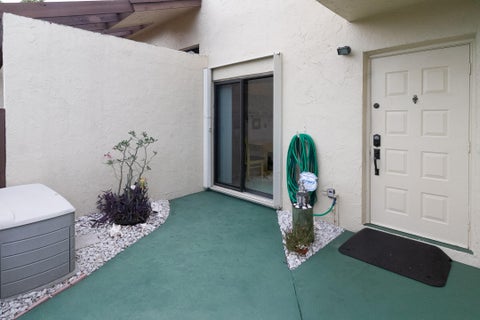 Tiny photo for 13923 NESTING Way #D, Delray Beach, FL 33484 (MLS # B26056836)