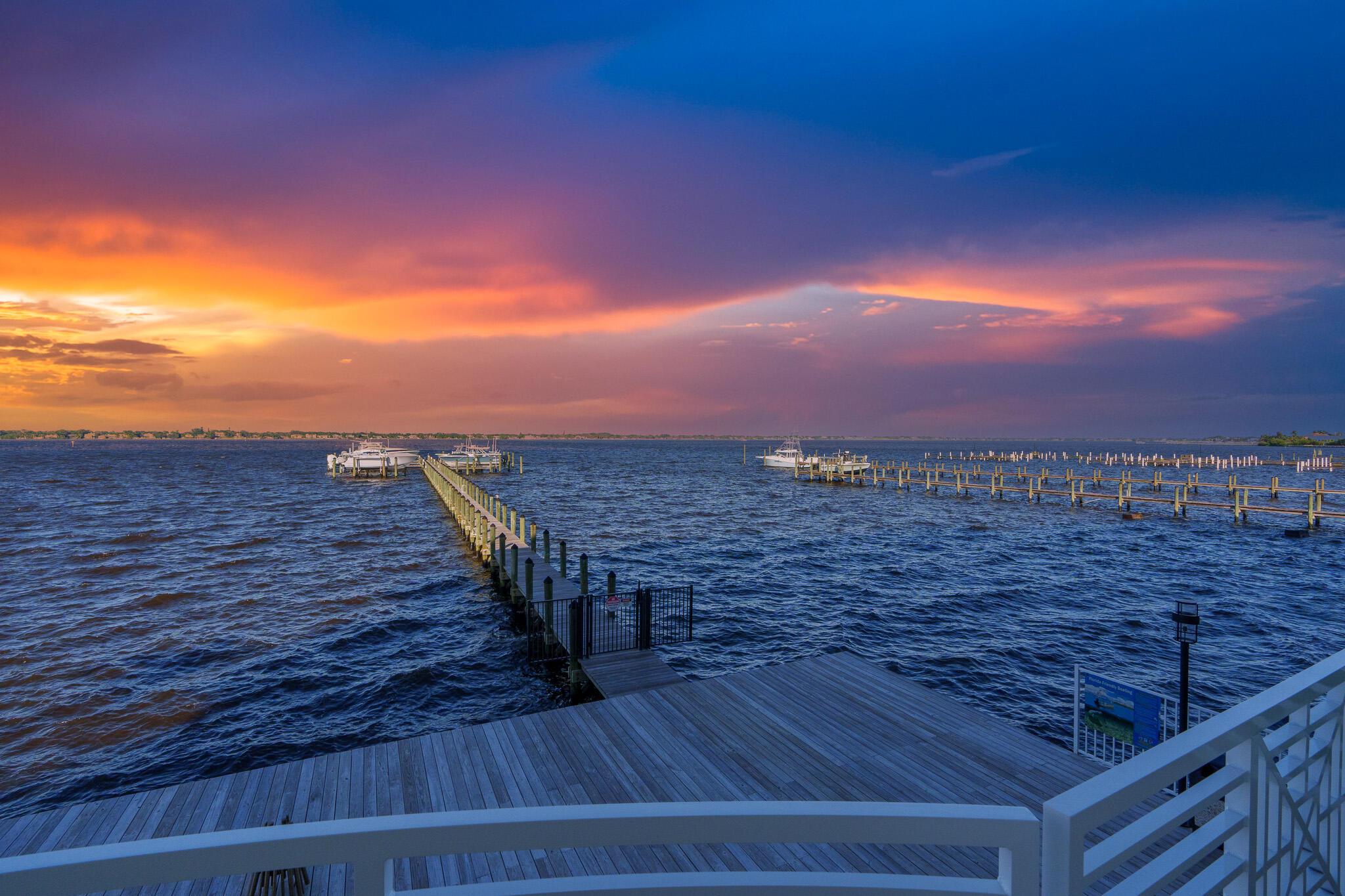 RIVER HOUSE STUART  A CON - Residential