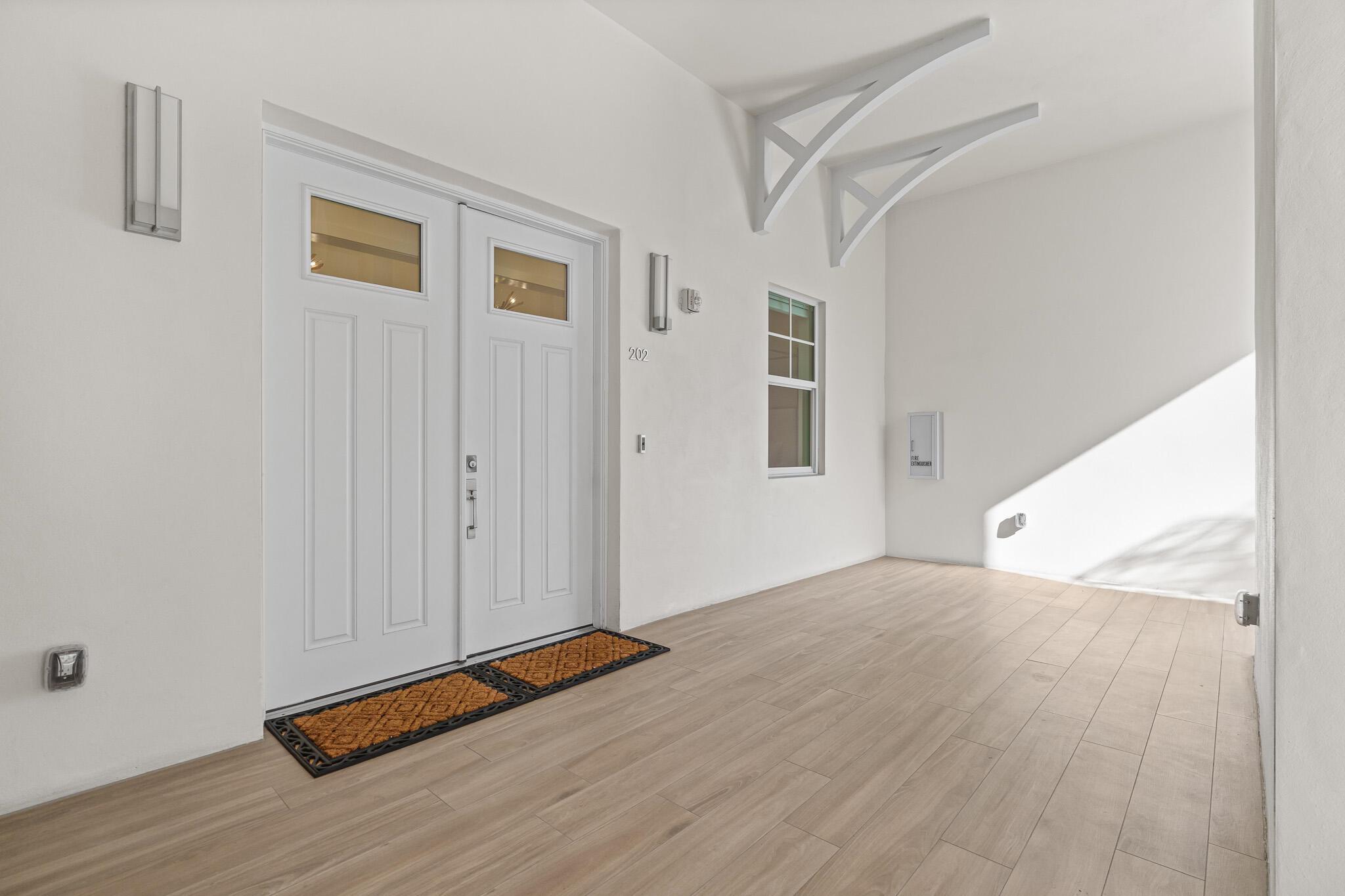 RIVER HOUSE STUART  A CON - Residential