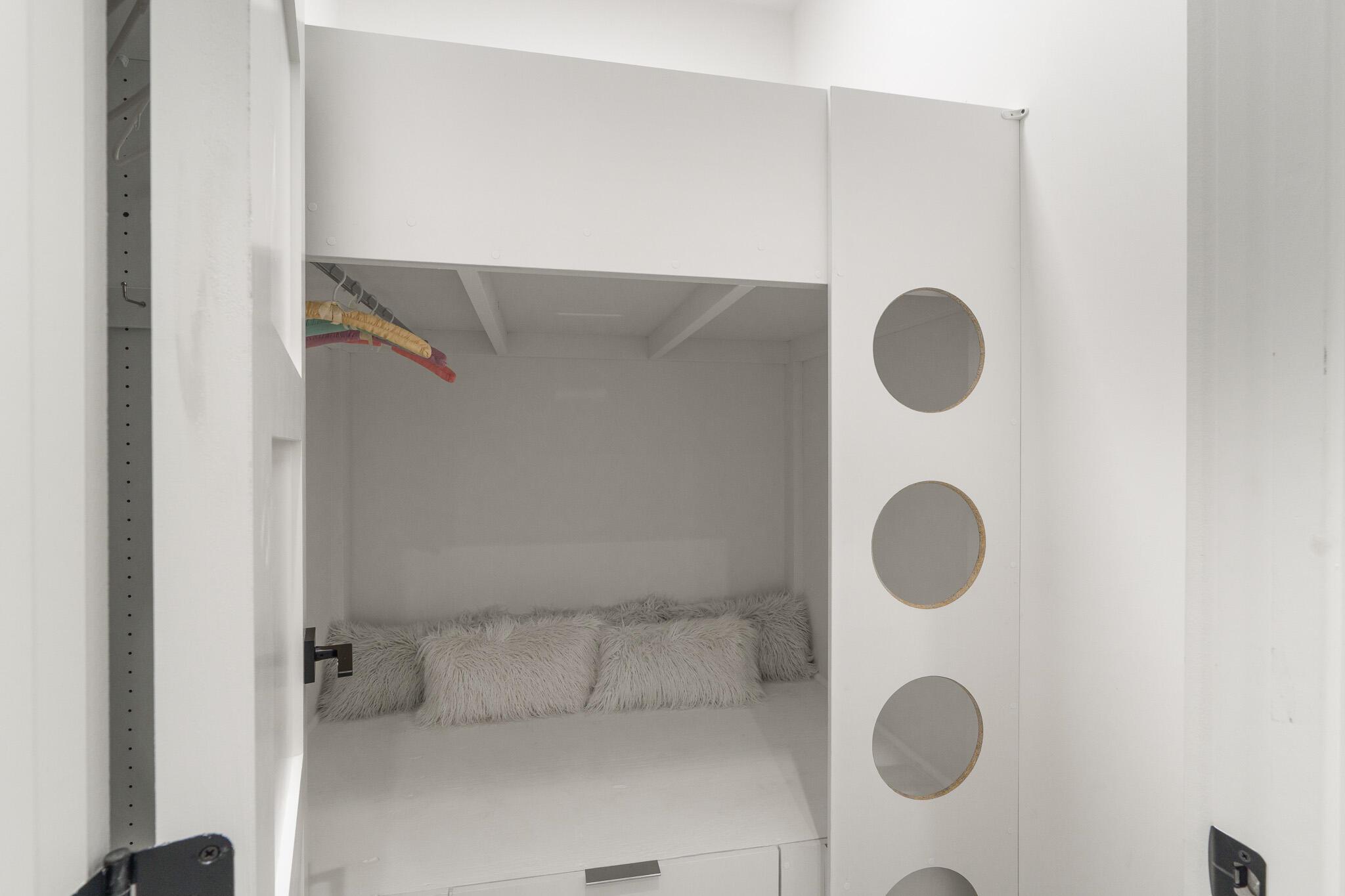 RIVER HOUSE STUART  A CON - Residential