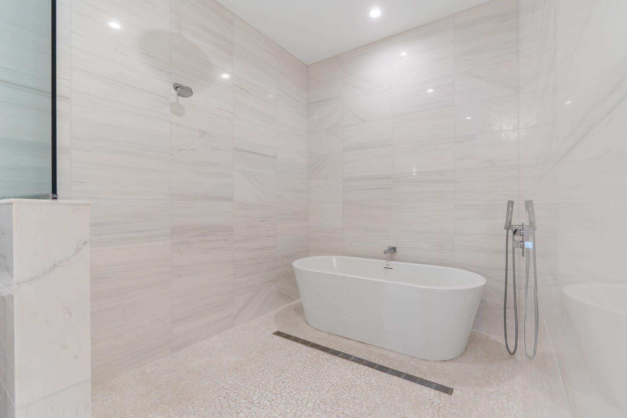 RIVER HOUSE STUART  A CON - Residential