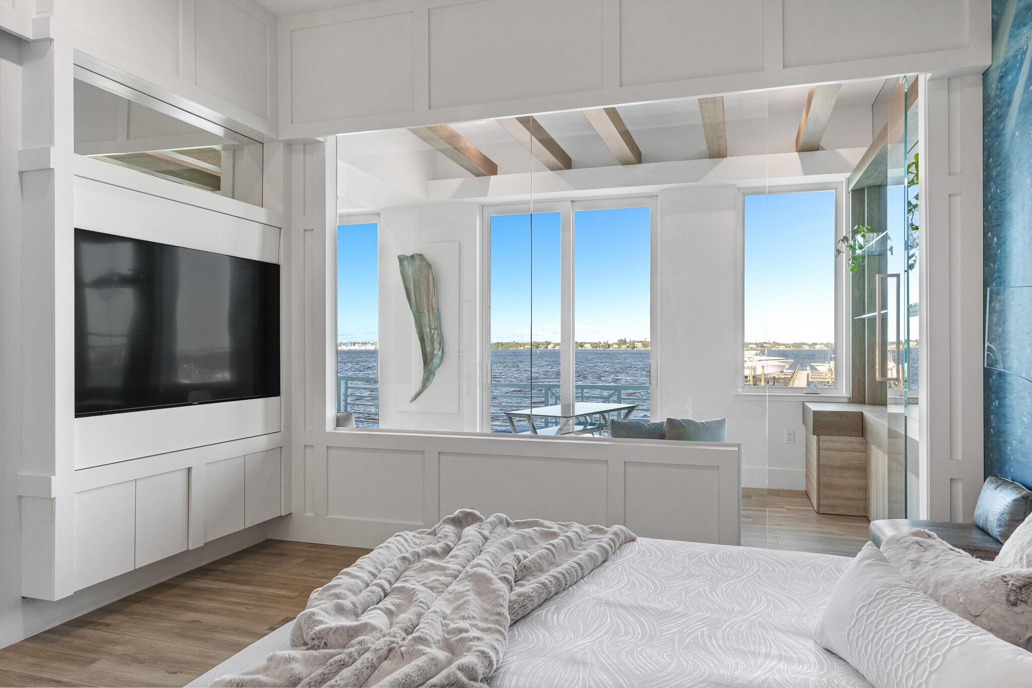 RIVER HOUSE STUART  A CON - Residential