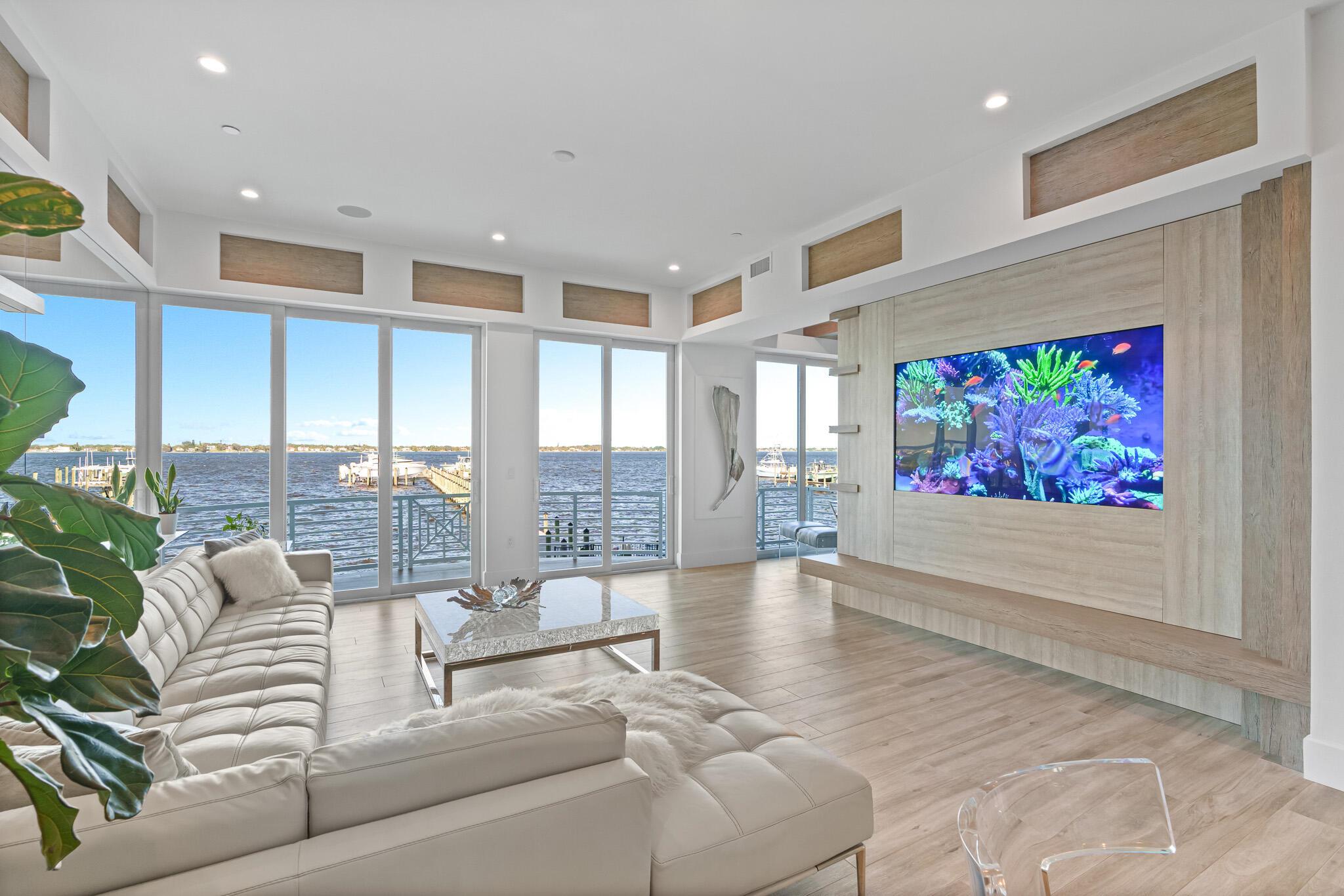 RIVER HOUSE STUART  A CON - Residential