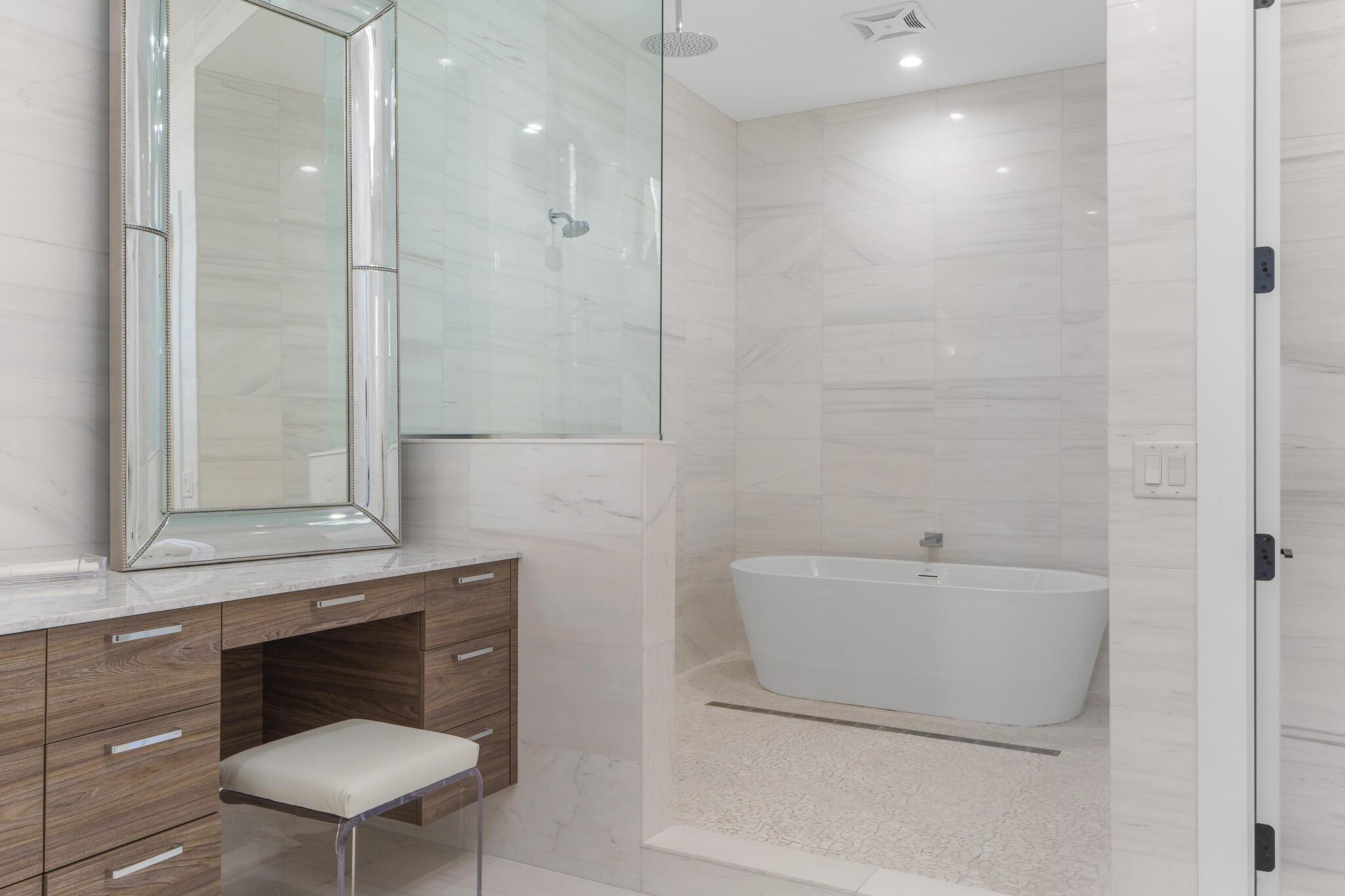 RIVER HOUSE STUART  A CON - Residential