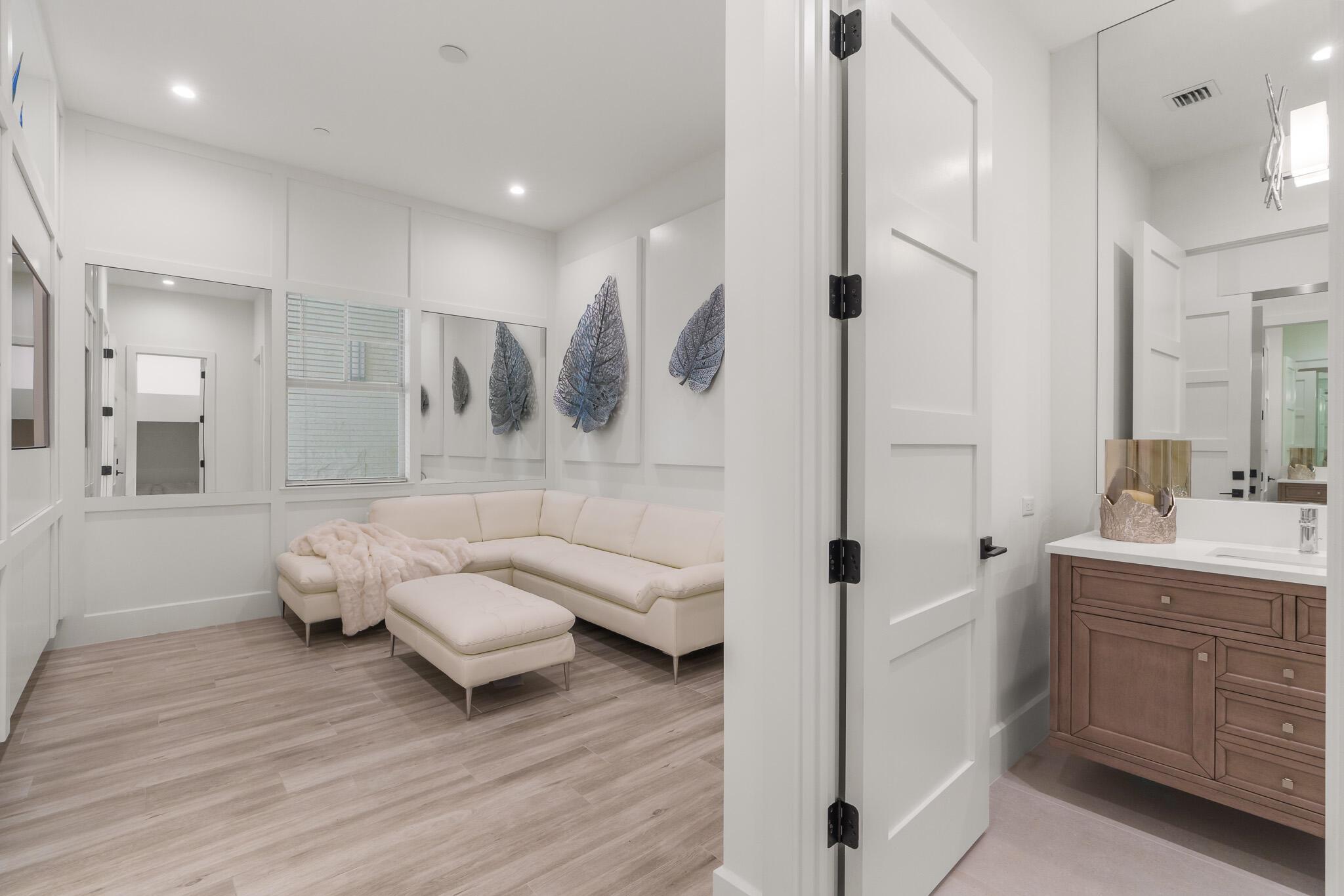 RIVER HOUSE STUART  A CON - Residential