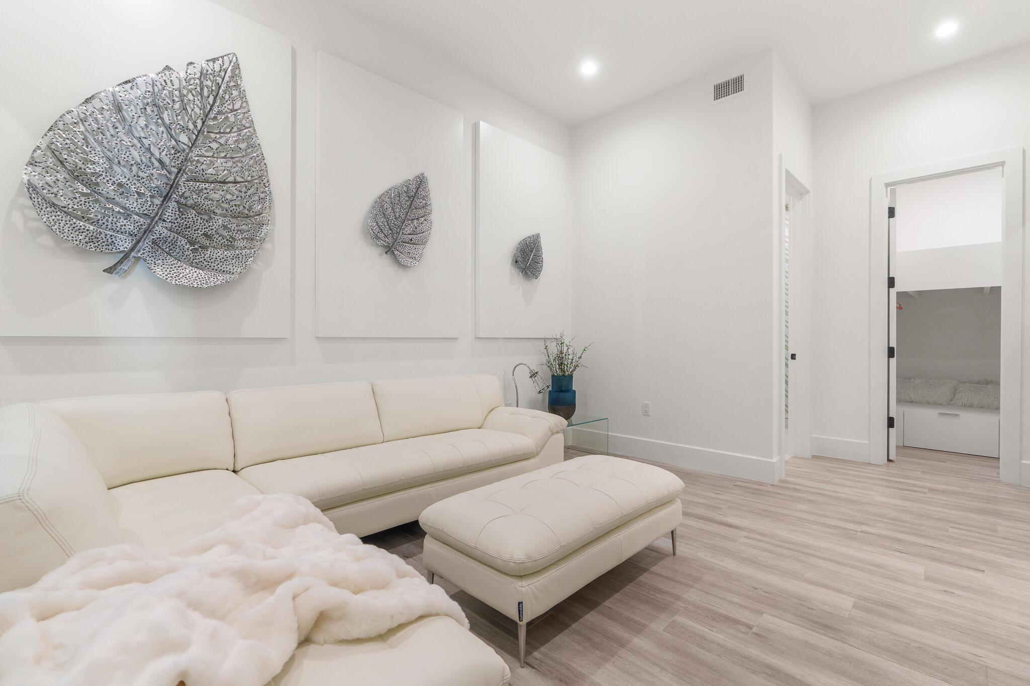 RIVER HOUSE STUART  A CON - Residential