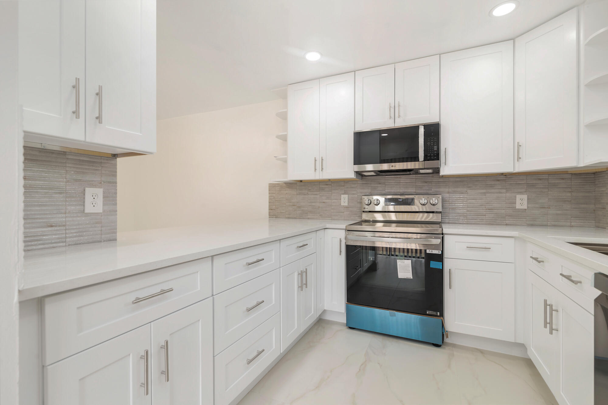 JUPITER LAKES TOWNHOMES CONDO - Residential Lease
