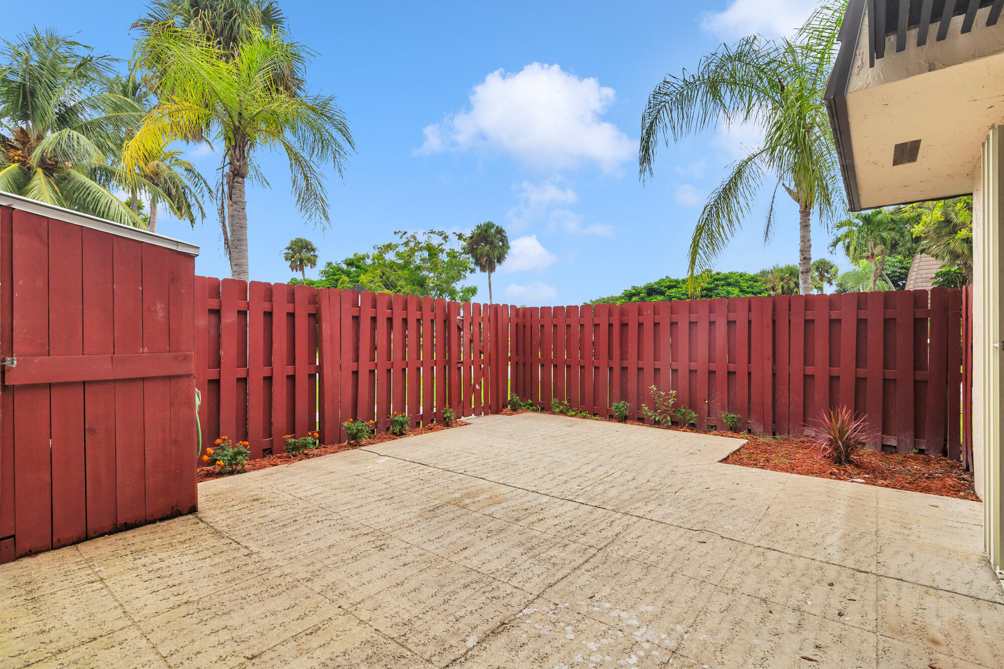 JUPITER LAKES TOWNHOMES CONDO - Residential Lease
