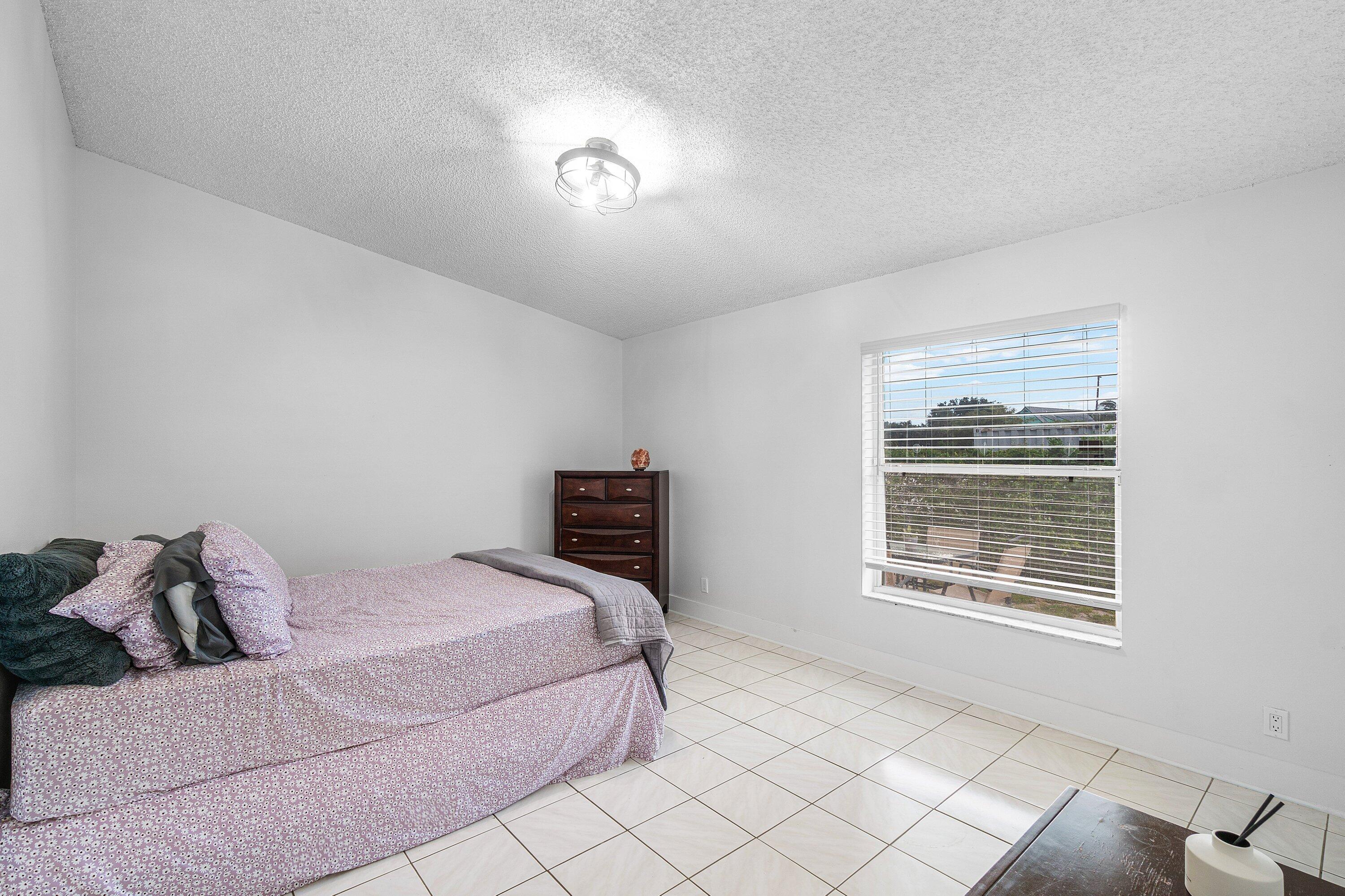 BOYNTON LAKES 6 - Residential